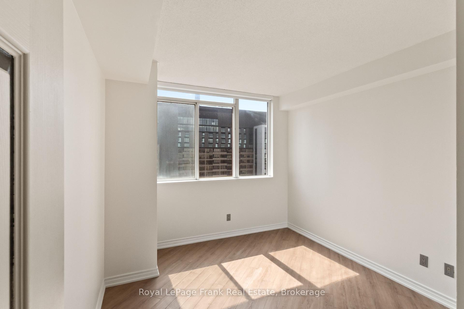 Photo 18 of Unit 2910, 736 Bay Street, Toronto, Bay Street Corridor — HOMEH
