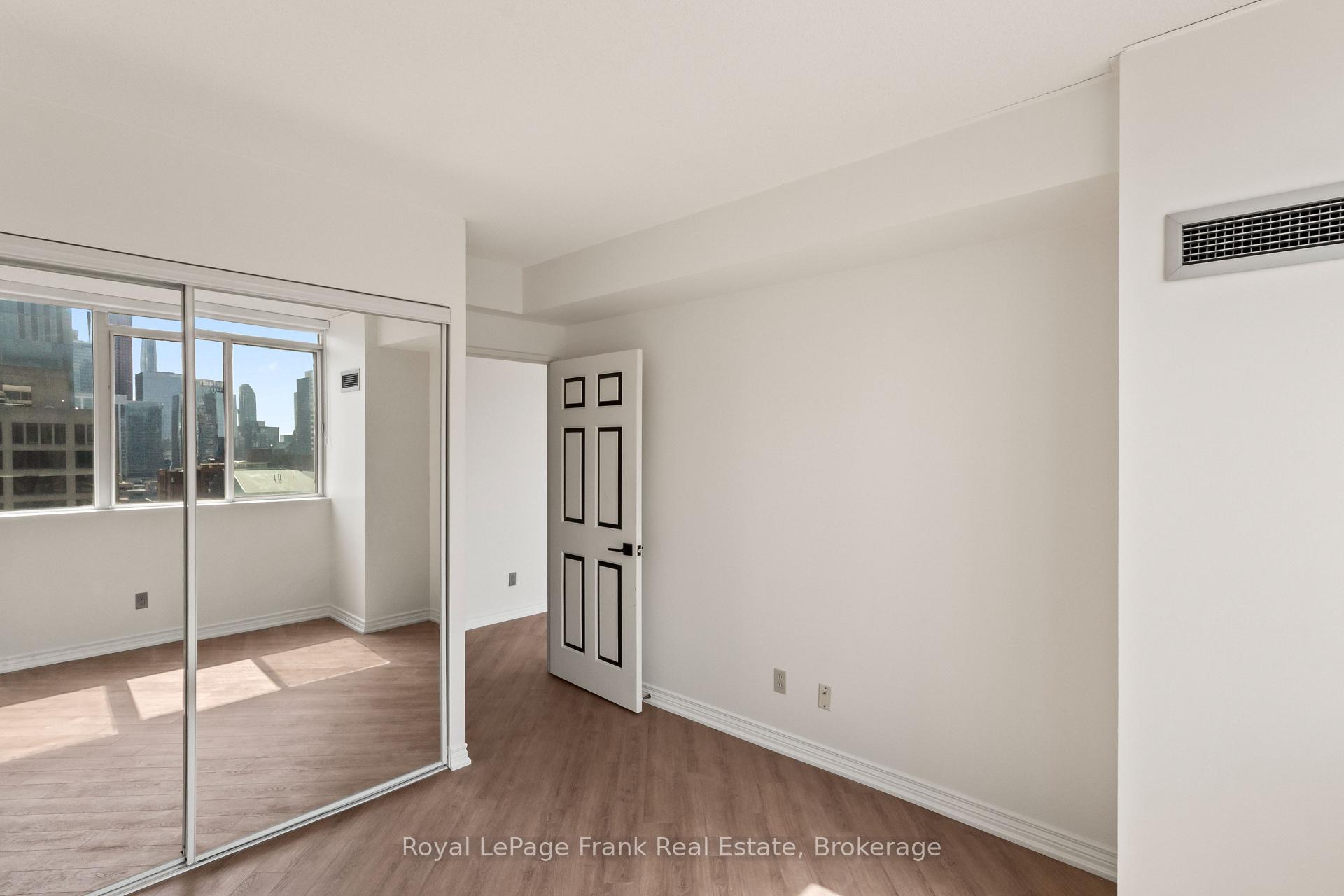 Photo 20 of Unit 2910, 736 Bay Street, Toronto, Bay Street Corridor — HOMEH