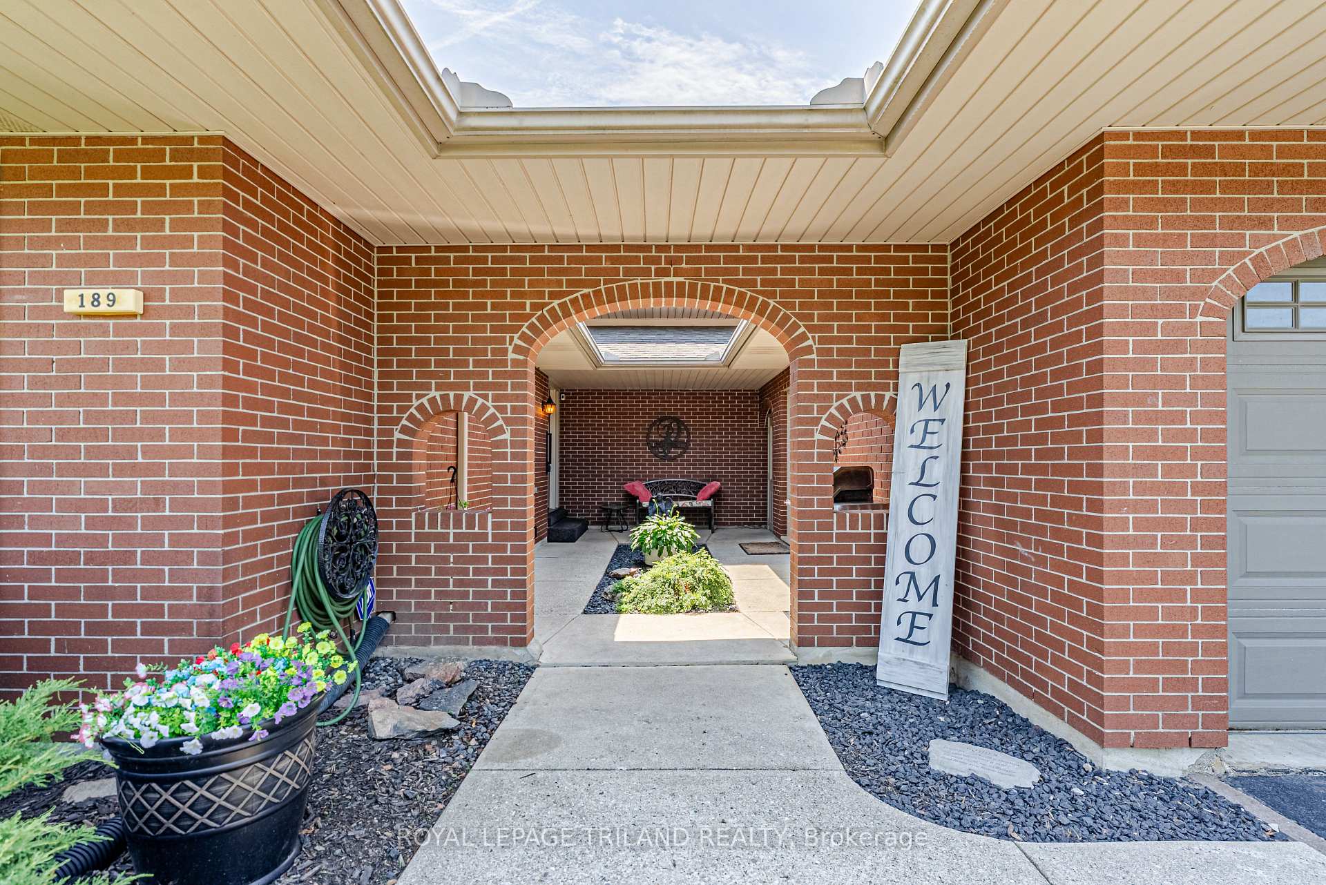 Photo 4 of 189 Huntington Crescent, Thames Centre, Dorchester — HOMEH