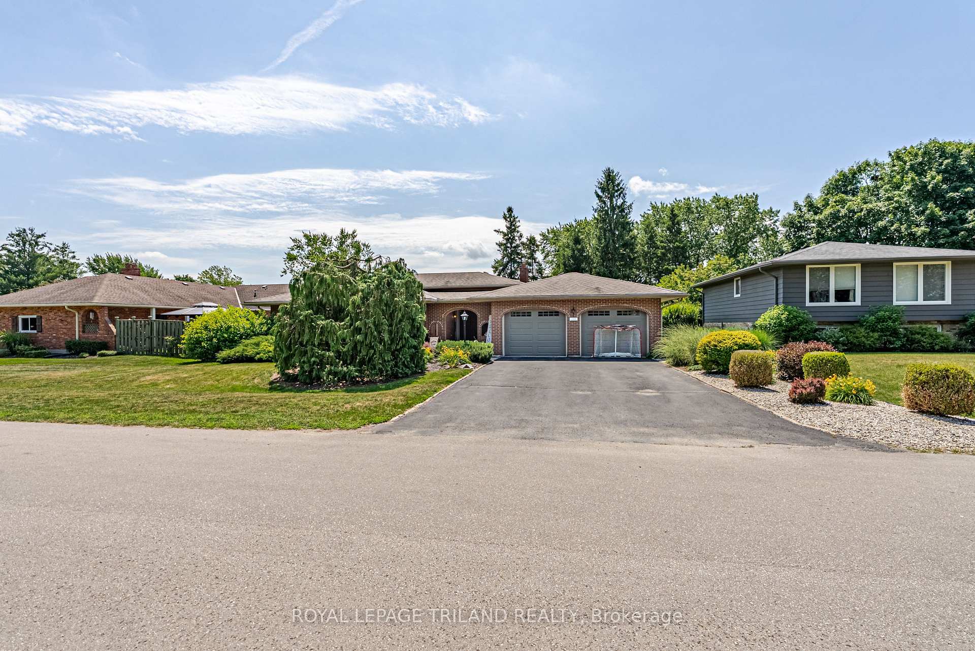 Photo 6 of 189 Huntington Crescent, Thames Centre, Dorchester — HOMEH