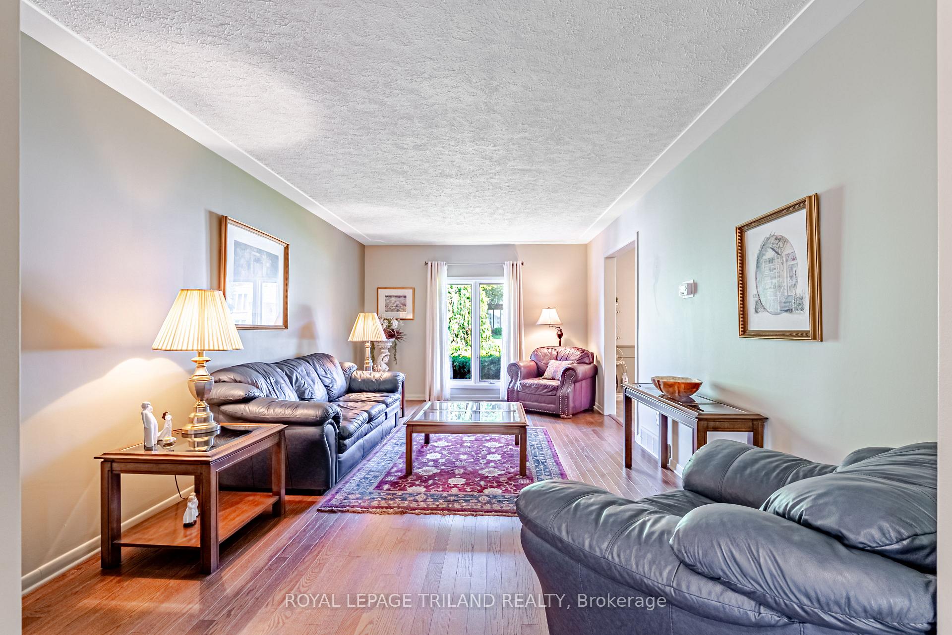 Photo 9 of 189 Huntington Crescent, Thames Centre, Dorchester — HOMEH
