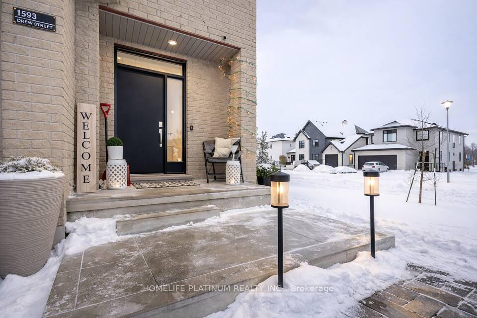 Photo 4 of 1593 Drew Street, London, East A — HOMEH