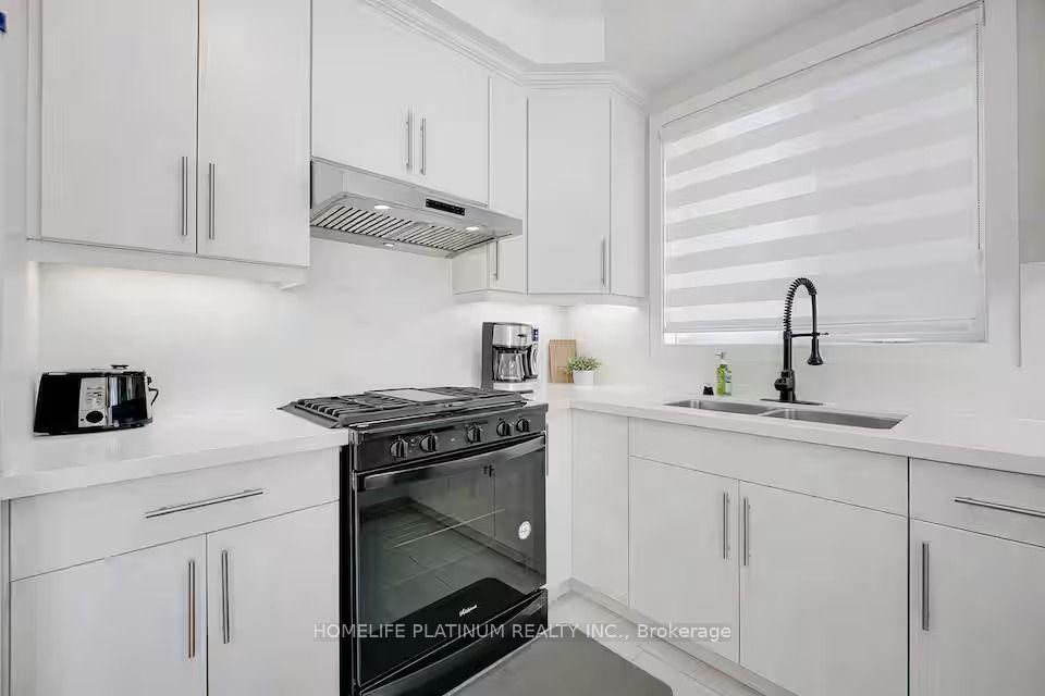 Photo 10 of 1593 Drew Street, London, East A — HOMEH