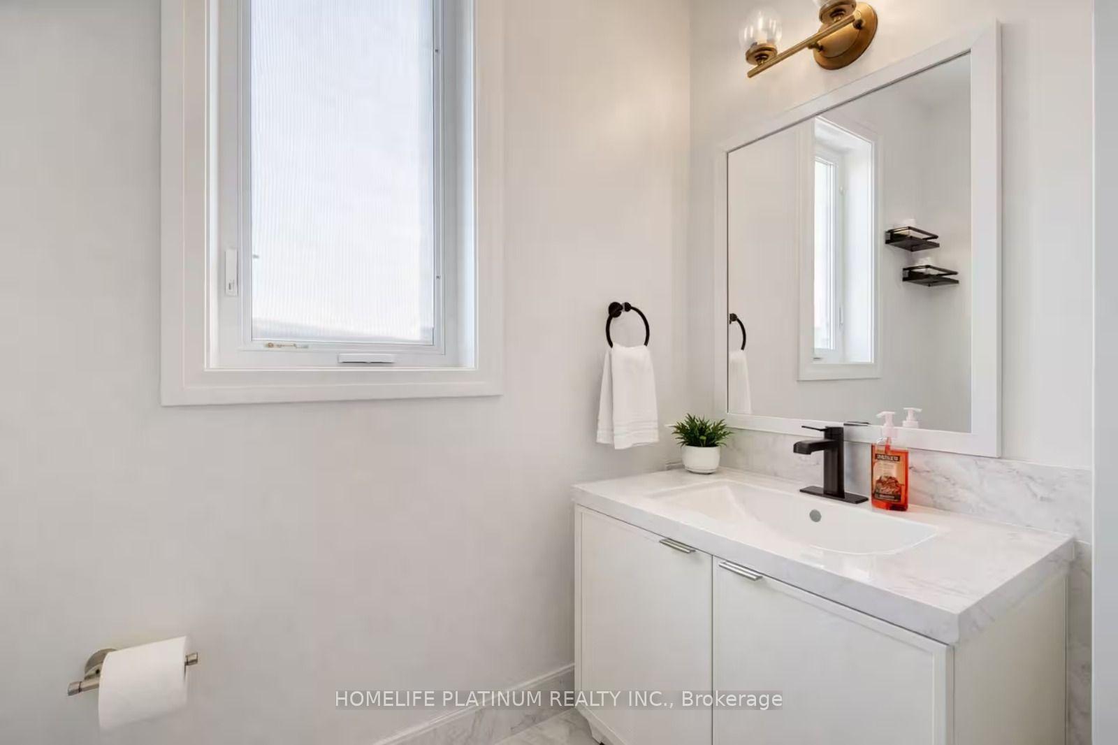 Photo 13 of 1593 Drew Street, London, East A — HOMEH