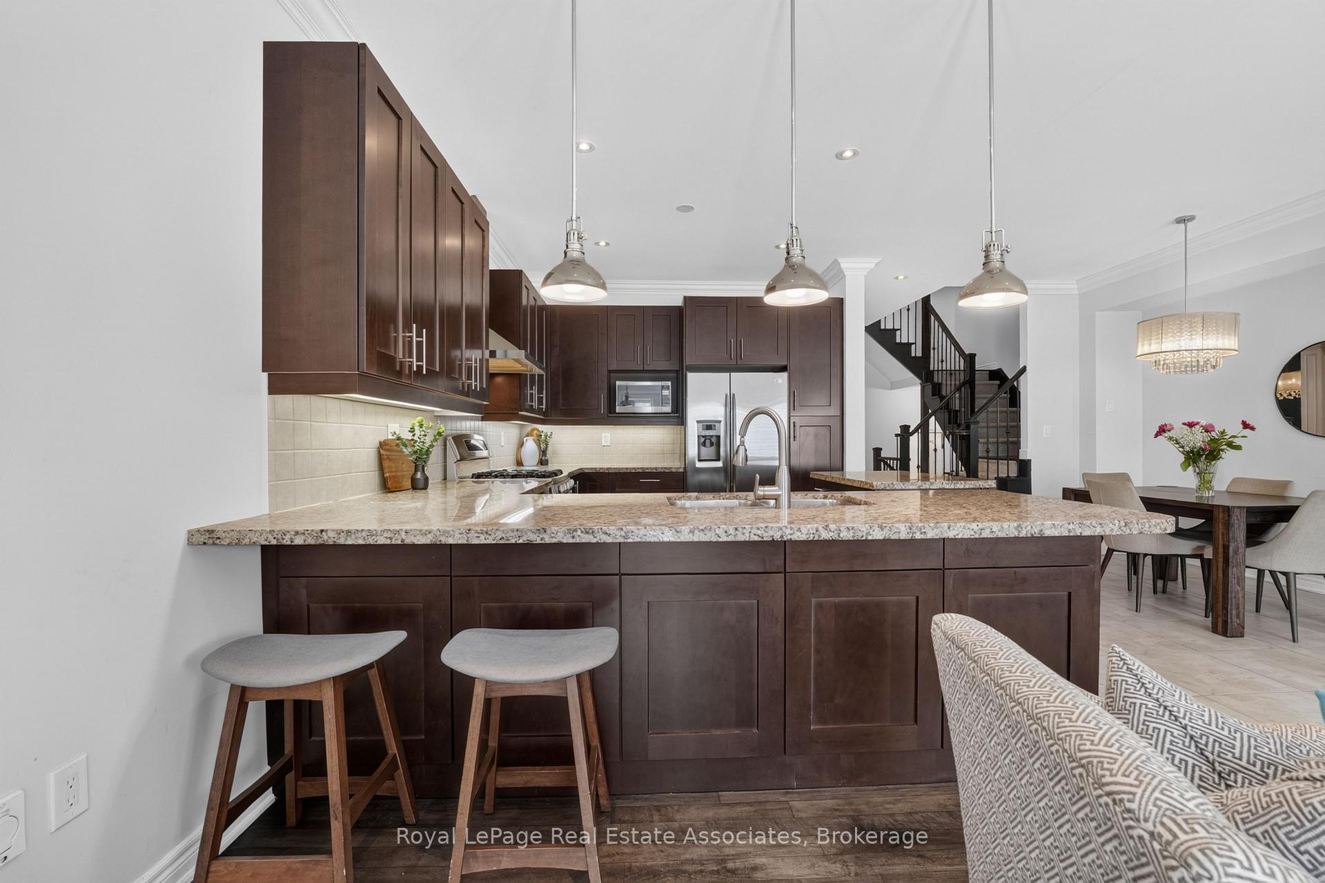 Photo 20 of 2320 Wuthering Heights Way, Oakville, Bronte Creek — HOMEH