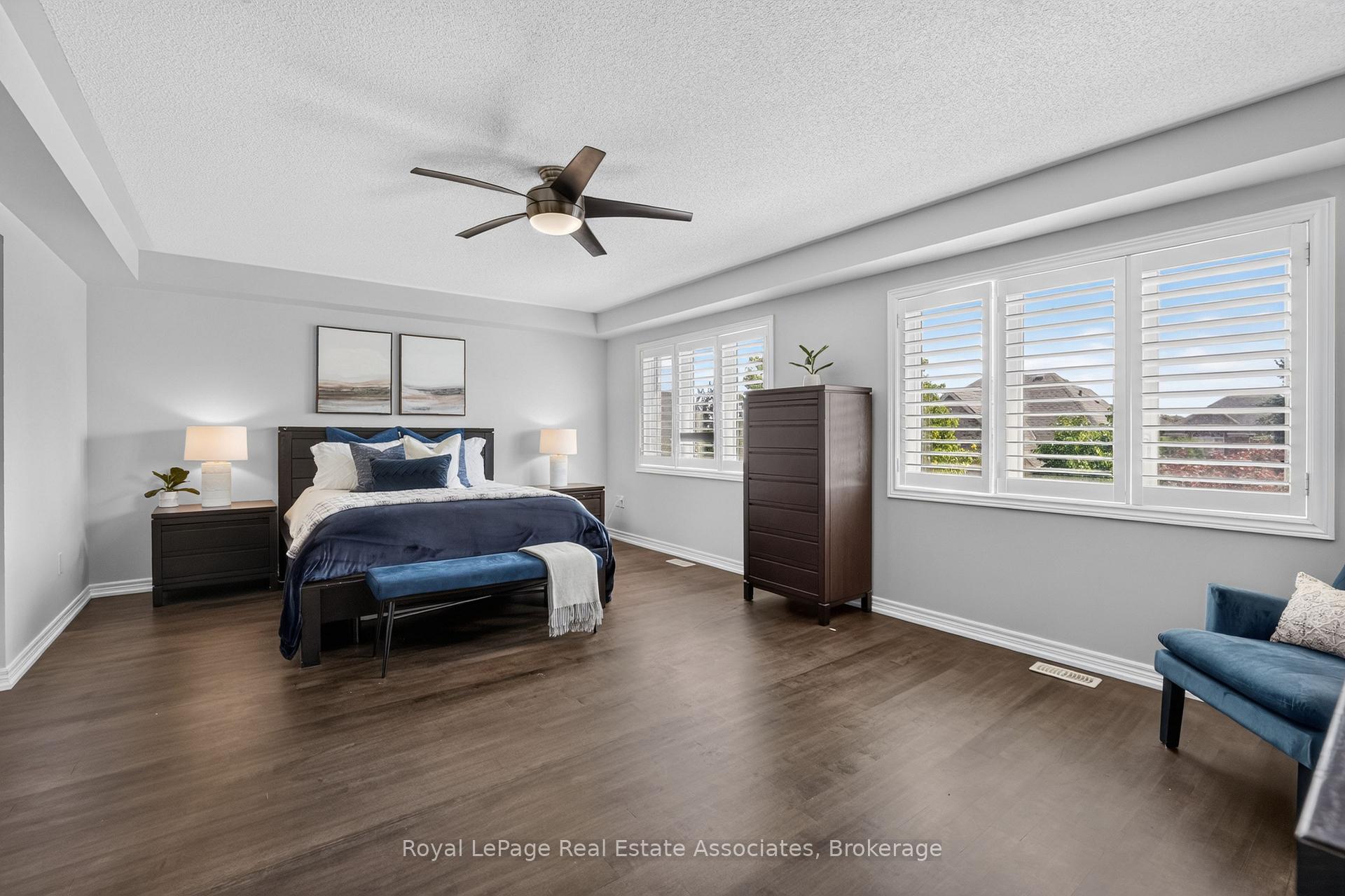 Photo 25 of 2320 Wuthering Heights Way, Oakville, Bronte Creek — HOMEH