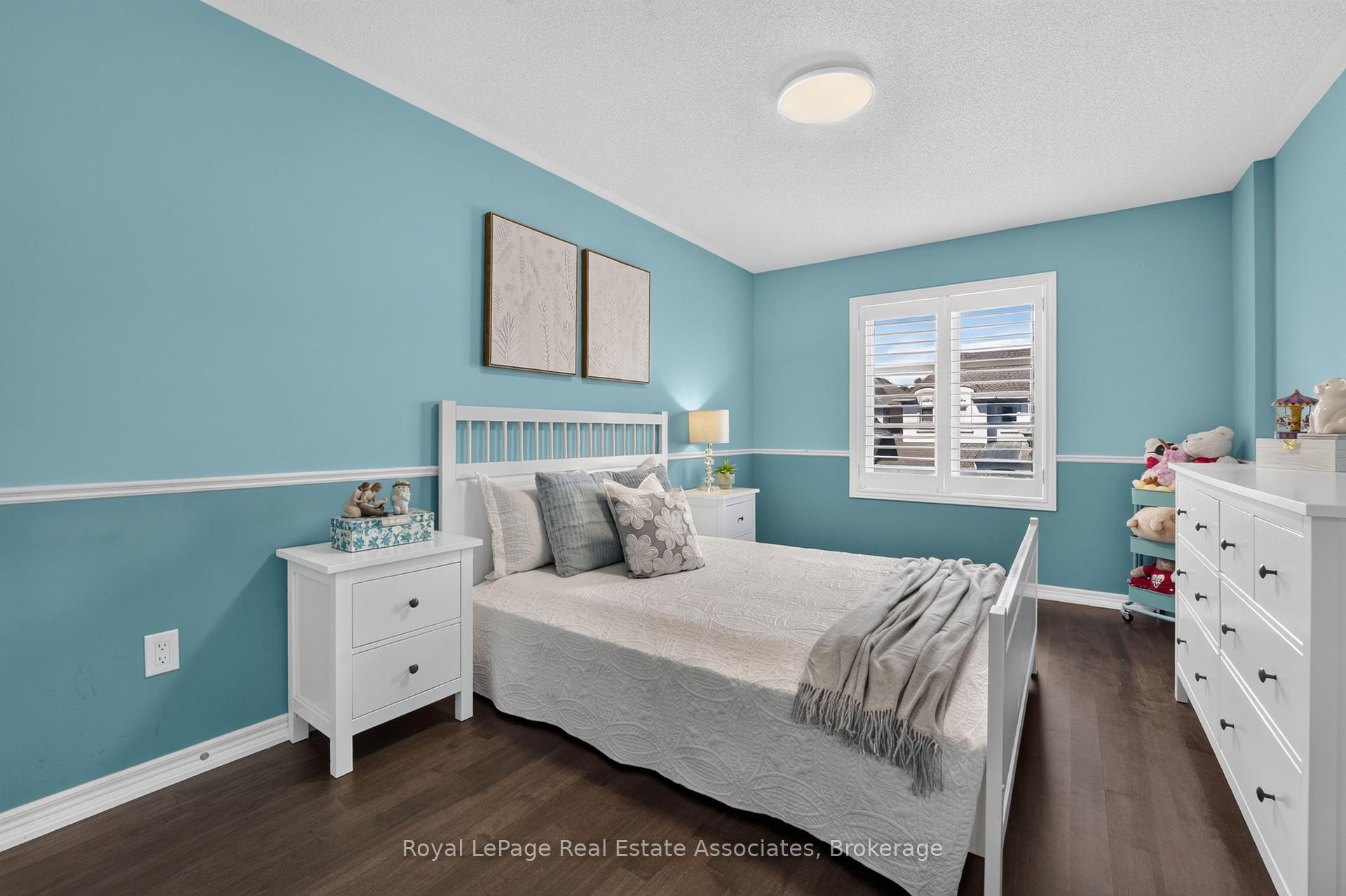 Photo 35 of 2320 Wuthering Heights Way, Oakville, Bronte Creek — HOMEH