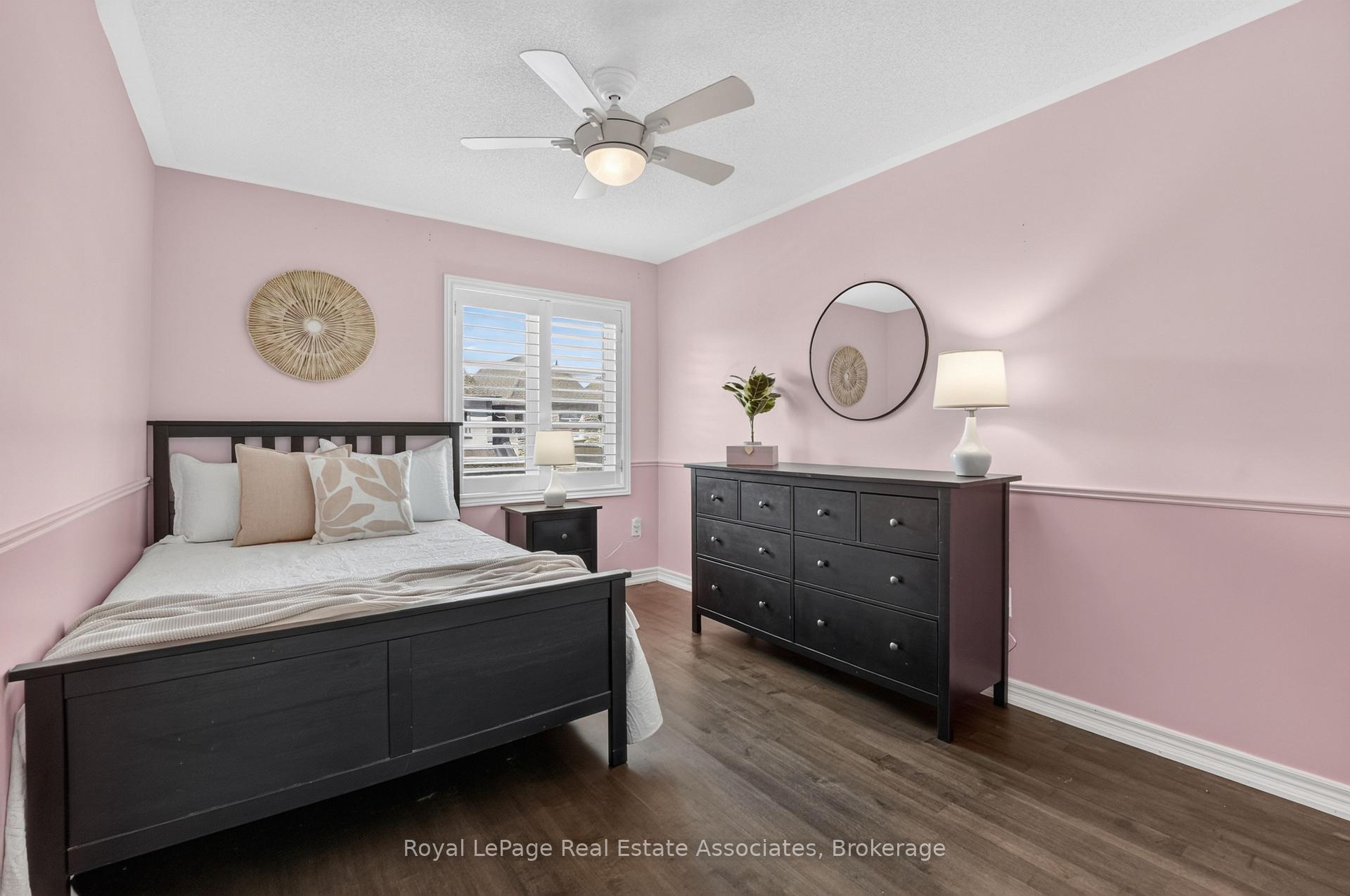 Photo 38 of 2320 Wuthering Heights Way, Oakville, Bronte Creek — HOMEH