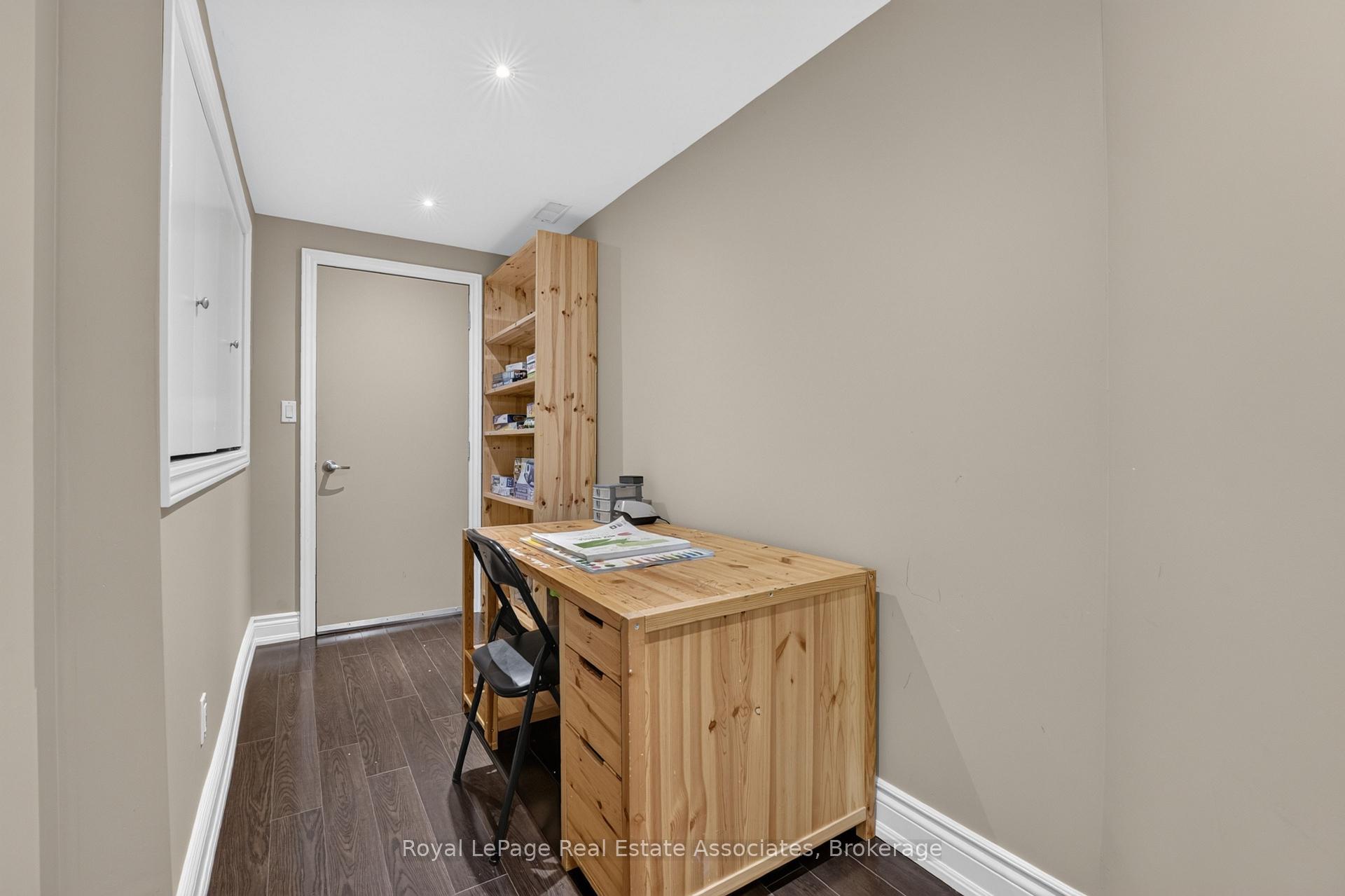 Photo 44 of 2320 Wuthering Heights Way, Oakville, Bronte Creek — HOMEH