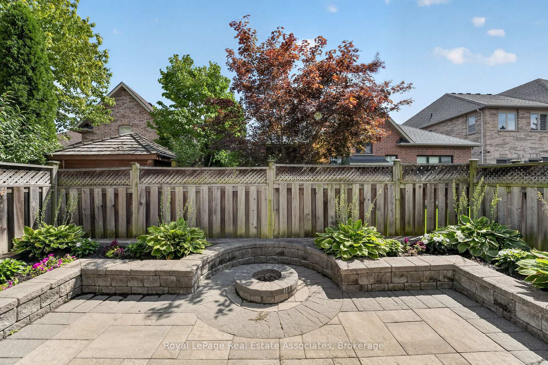 Photo 45 of 2320 Wuthering Heights Way, Oakville, Bronte Creek — HOMEH