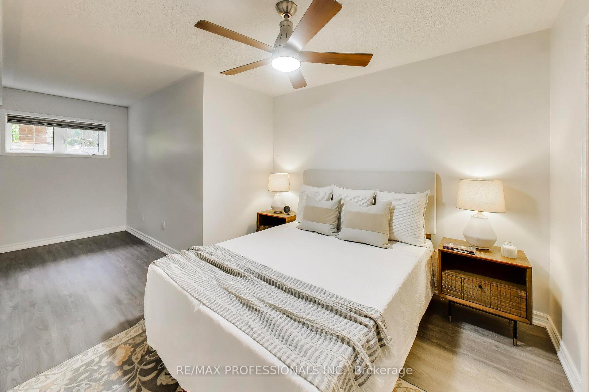 Photo 13 of Unit 19, 2460 Post Road, Oakville, River Oaks — HOMEH