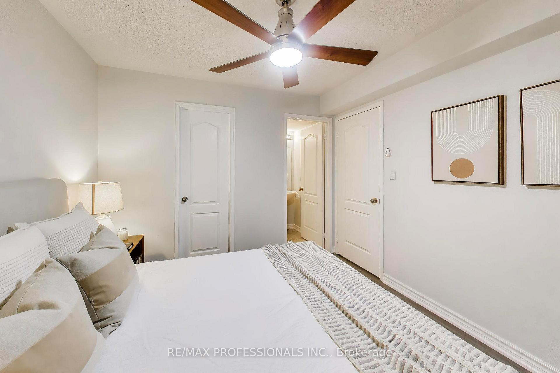 Photo 15 of Unit 19, 2460 Post Road, Oakville, River Oaks — HOMEH