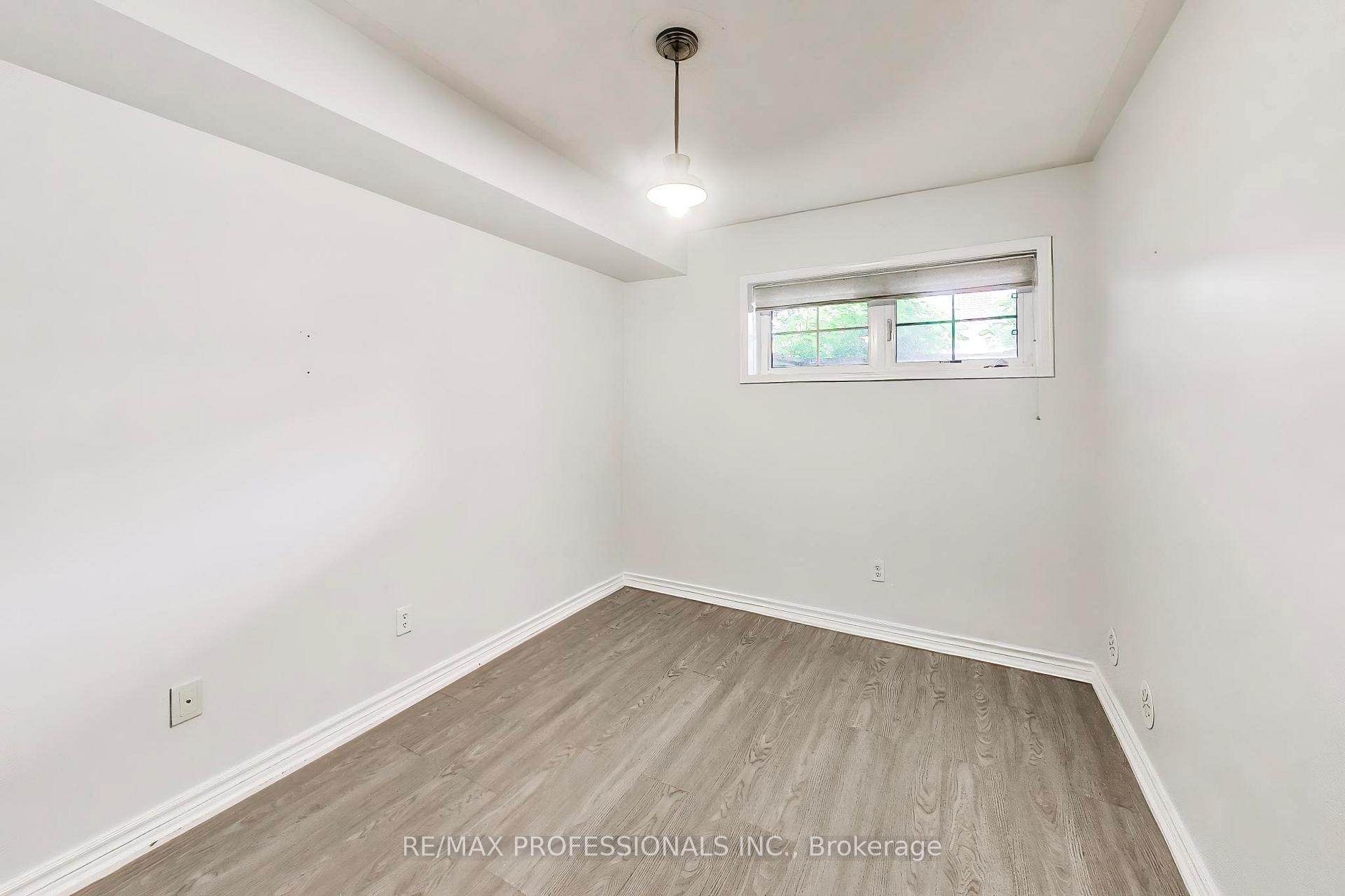 Photo 17 of Unit 19, 2460 Post Road, Oakville, River Oaks — HOMEH