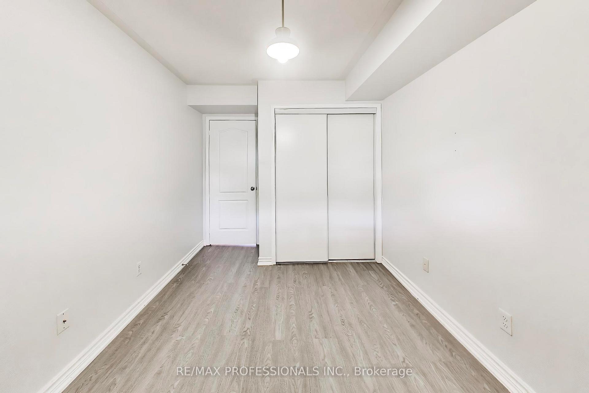 Photo 18 of Unit 19, 2460 Post Road, Oakville, River Oaks — HOMEH