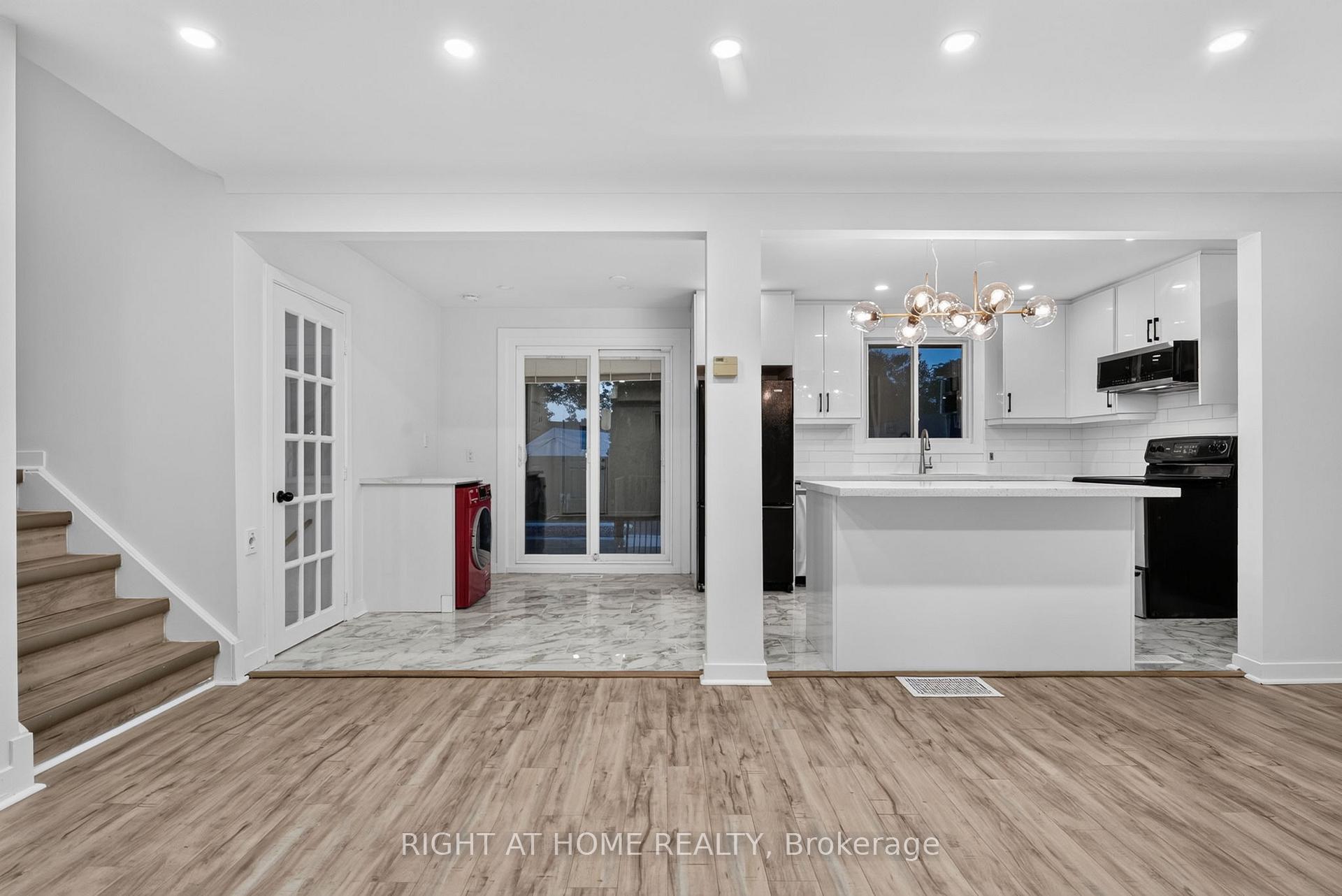 Photo 7 of 19 Brentwood Drive, St. Catharines, Carlton/Bunting — HOMEH