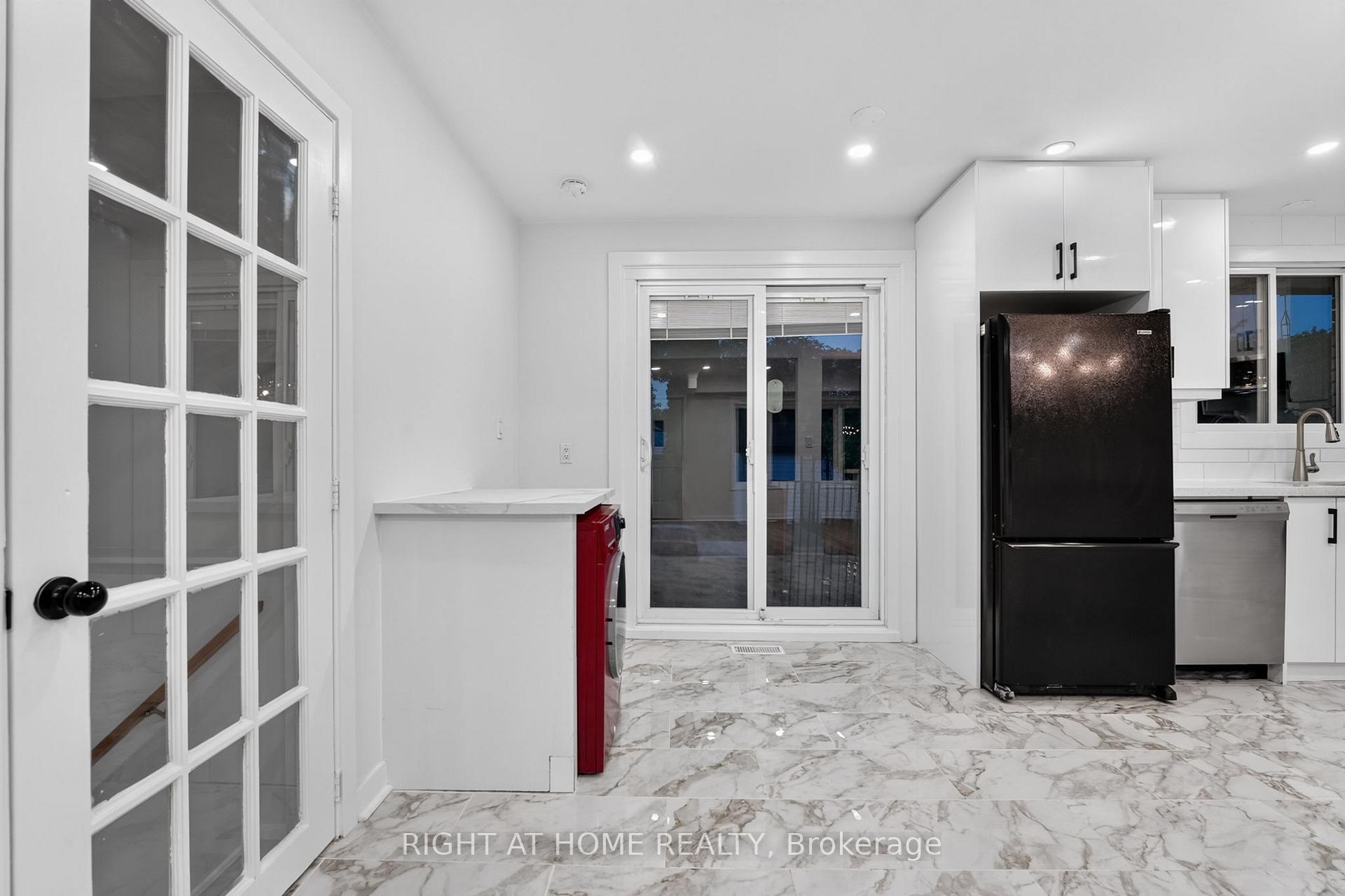 Photo 14 of 19 Brentwood Drive, St. Catharines, Carlton/Bunting — HOMEH