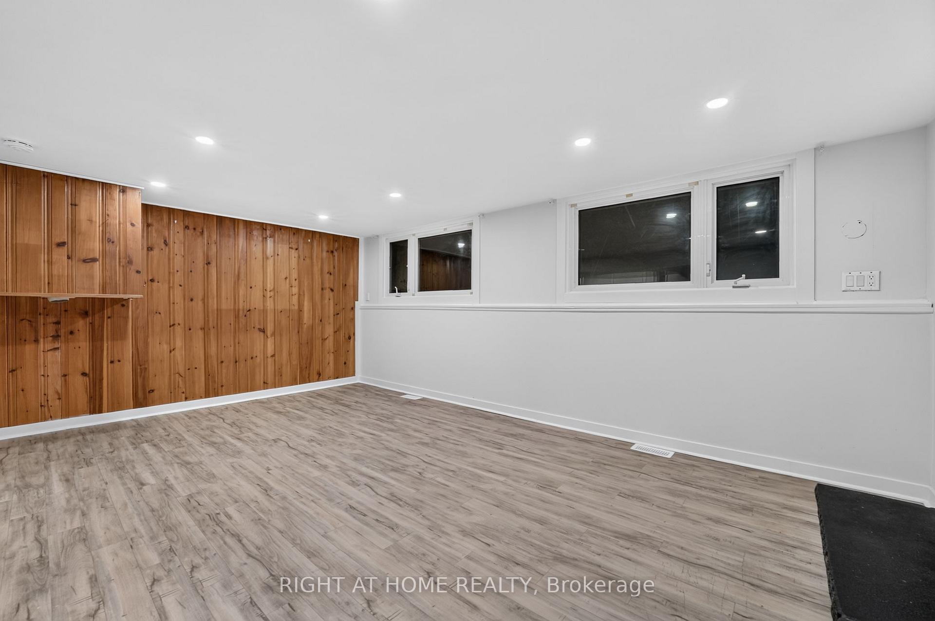 Photo 28 of 19 Brentwood Drive, St. Catharines, Carlton/Bunting — HOMEH