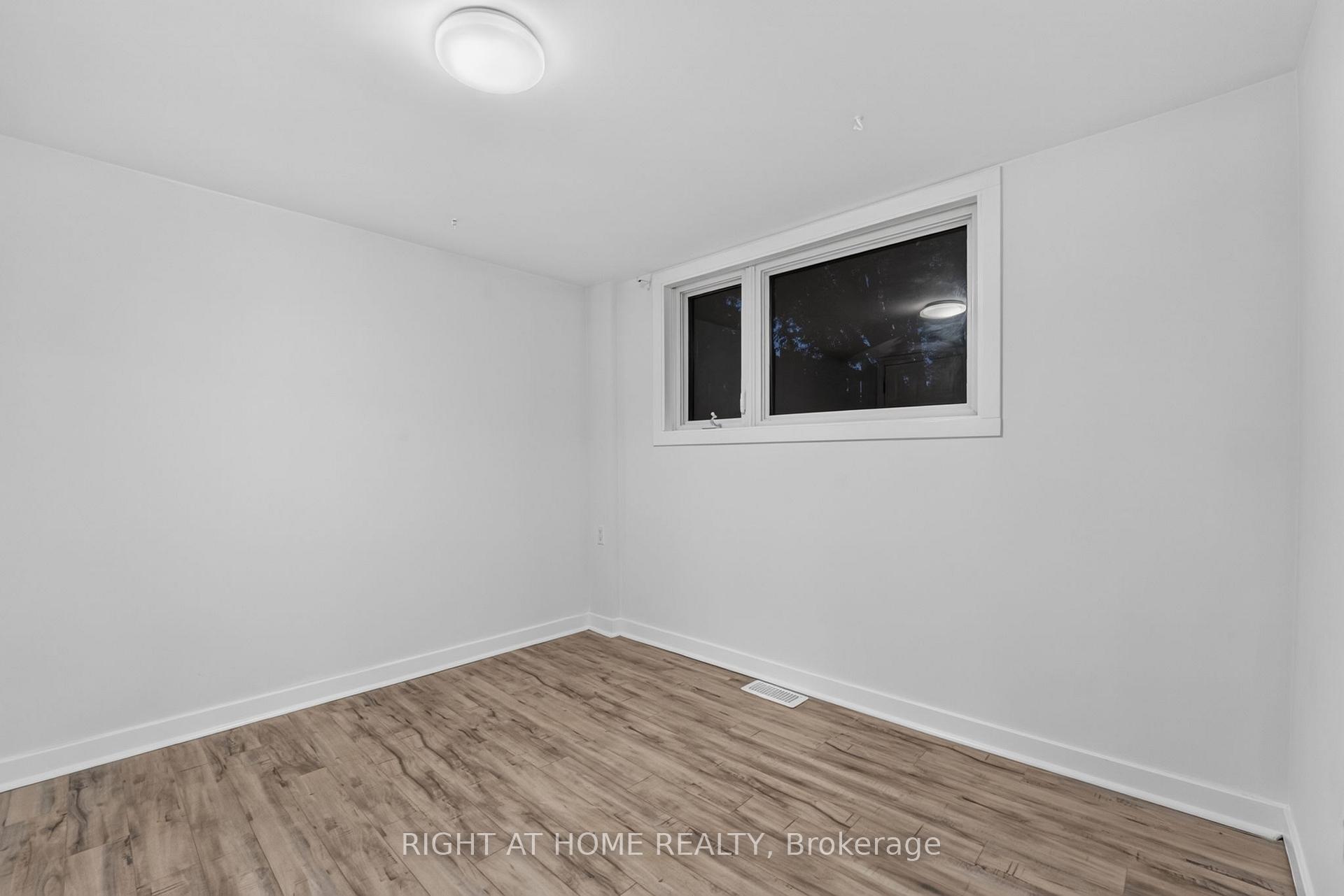 Photo 29 of 19 Brentwood Drive, St. Catharines, Carlton/Bunting — HOMEH