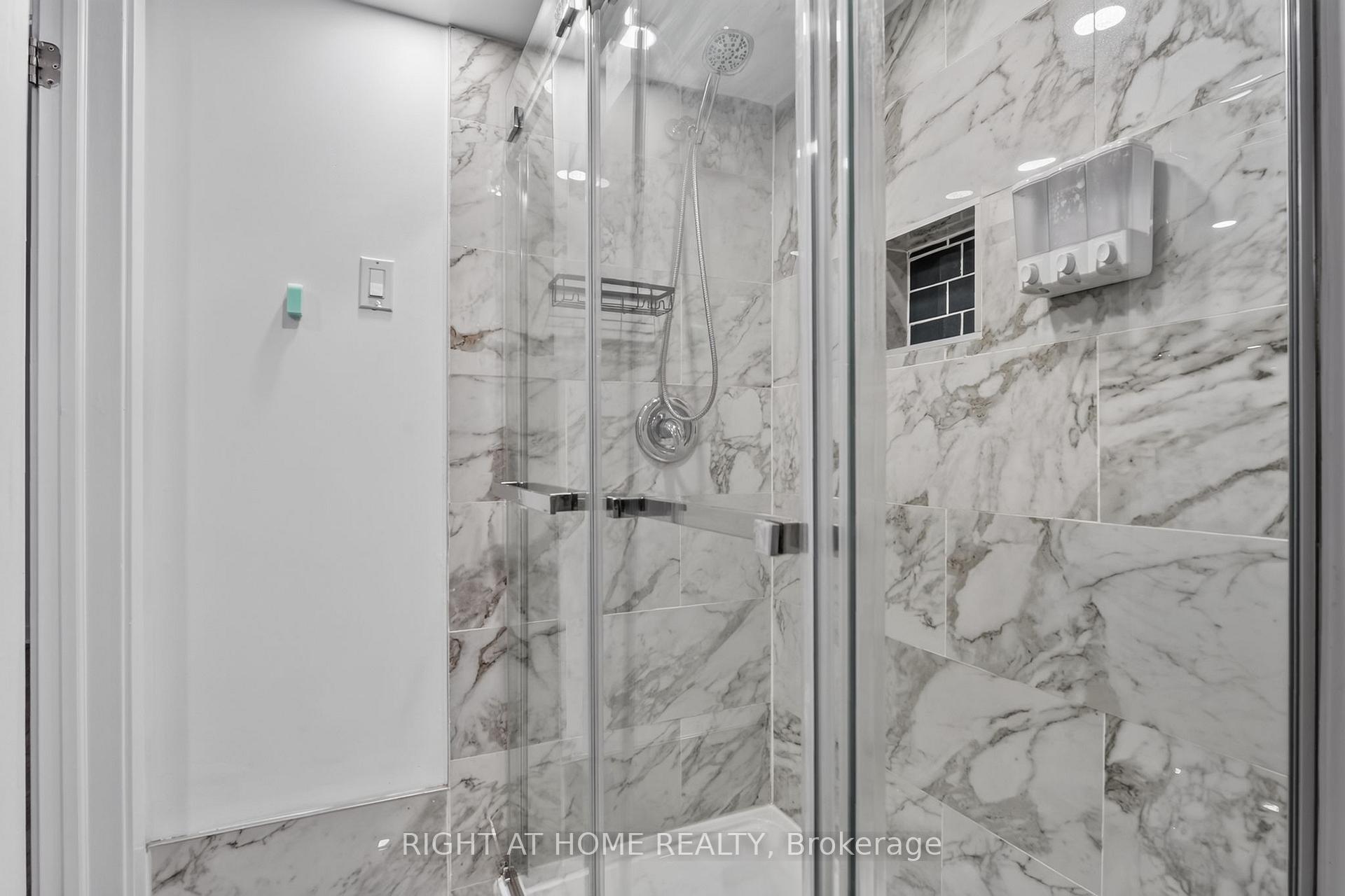 Photo 32 of 19 Brentwood Drive, St. Catharines, Carlton/Bunting — HOMEH