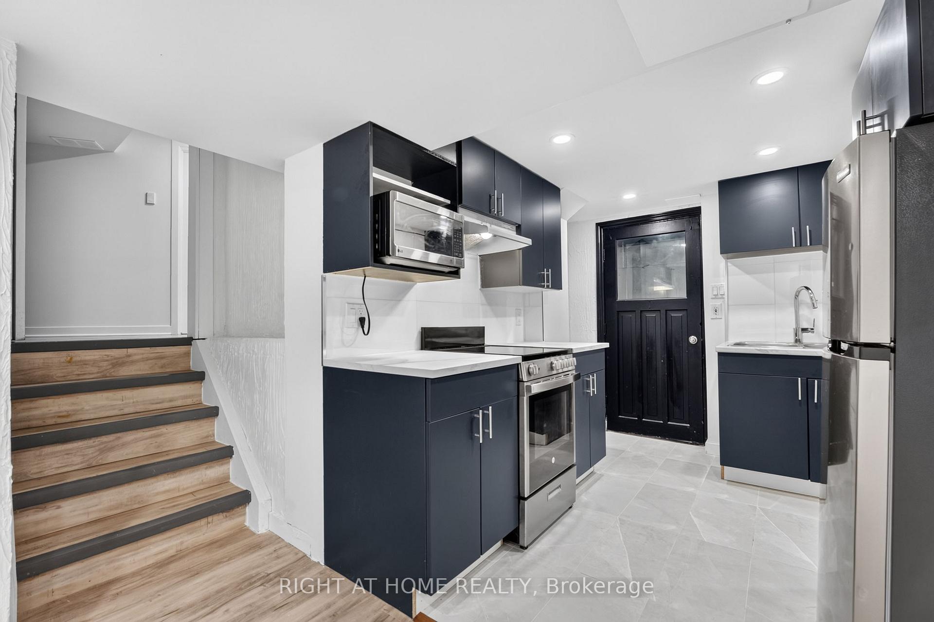 Photo 33 of 19 Brentwood Drive, St. Catharines, Carlton/Bunting — HOMEH