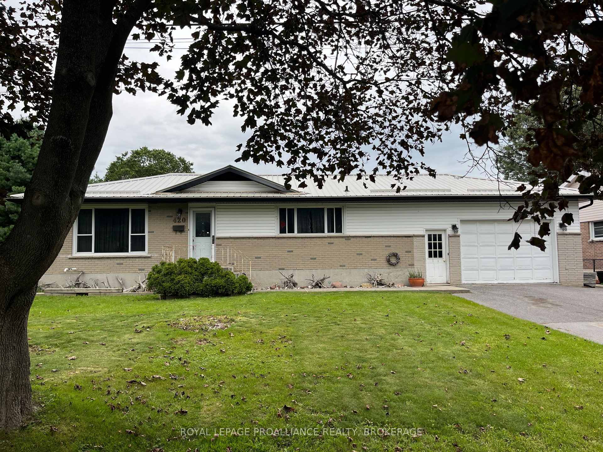Photo 3 of 420 Maple Ridge Drive, Kingston, South of Taylor-Kidd Blvd — HOMEH