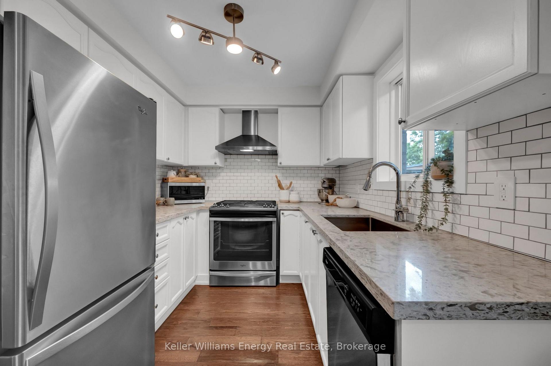 Photo 18 of 4 Primeau Avenue, Whitby, Brooklin — HOMEH