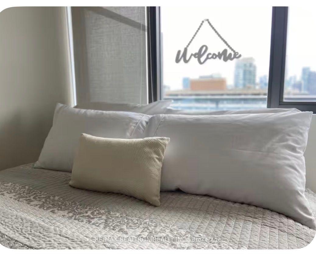 Photo 11 of Unit 2404, 33 Charles Street E, Toronto, Church-Yonge Corridor — HOMEH