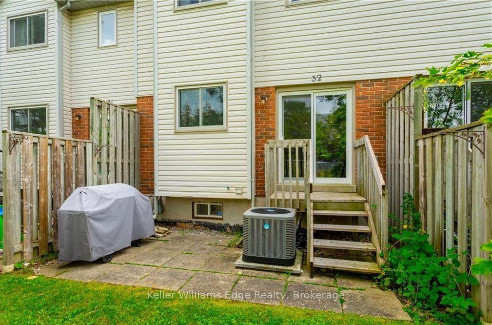 Photo 6 of Unit 32, 2920 Headon Forest Drive, Burlington, Headon — HOMEH