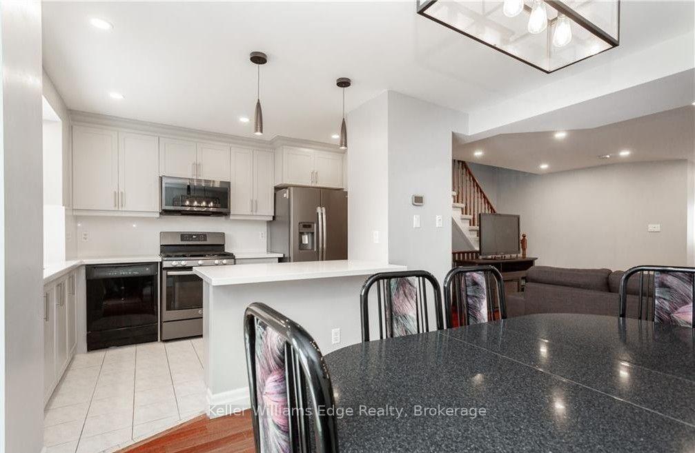 Photo 10 of Unit 32, 2920 Headon Forest Drive, Burlington, Headon — HOMEH