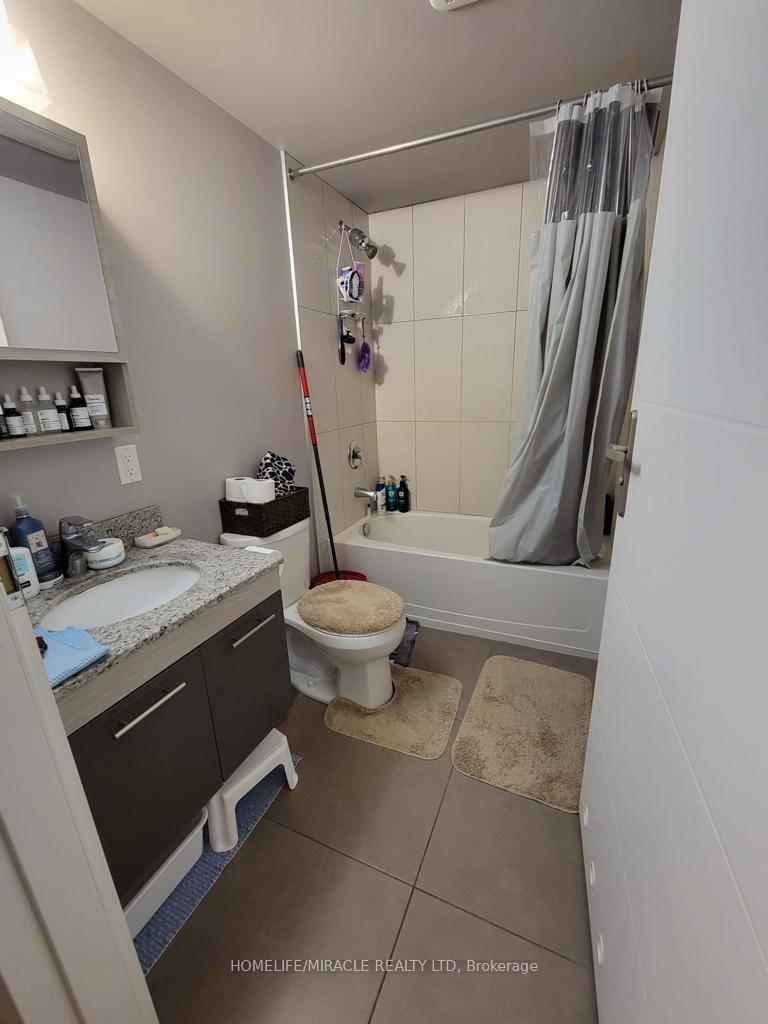 Photo 5 of Unit 207, 250 Albert Street, Waterloo, Beechwood/University — HOMEH