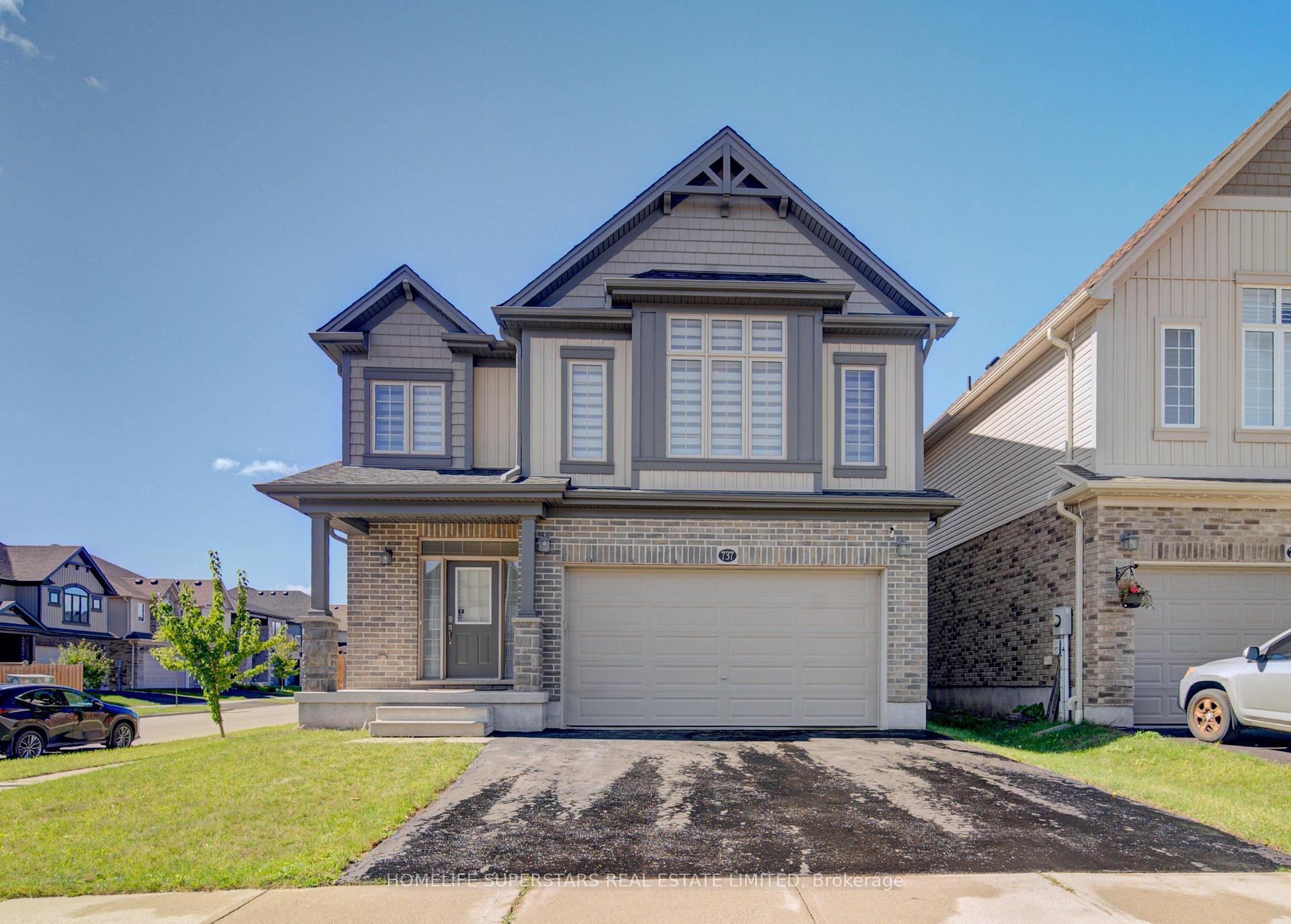 Front of 737 Wood Lily Street