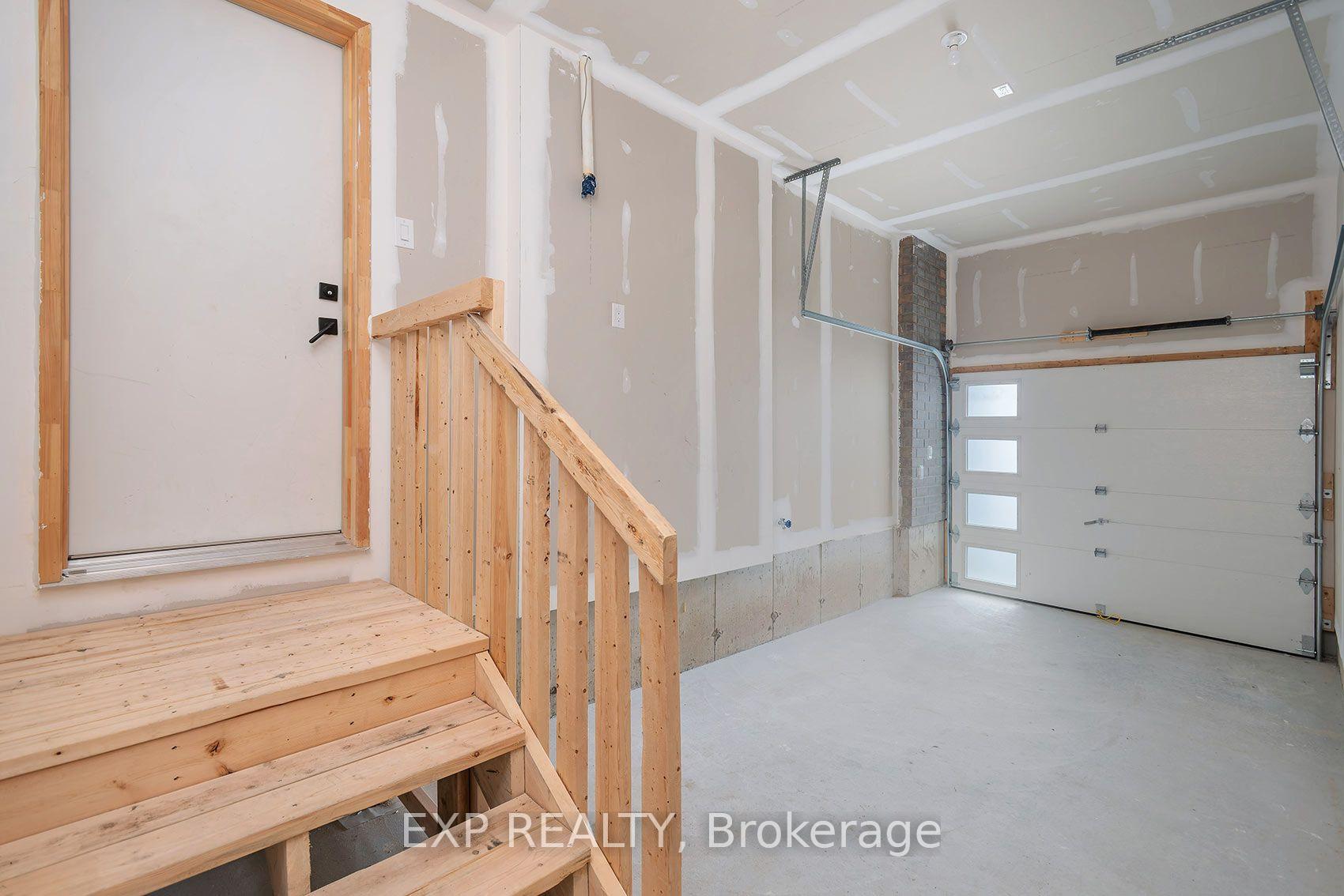 Photo 24 of 10 McAush Street, Barrie, Rural Barrie Southeast — HOMEH