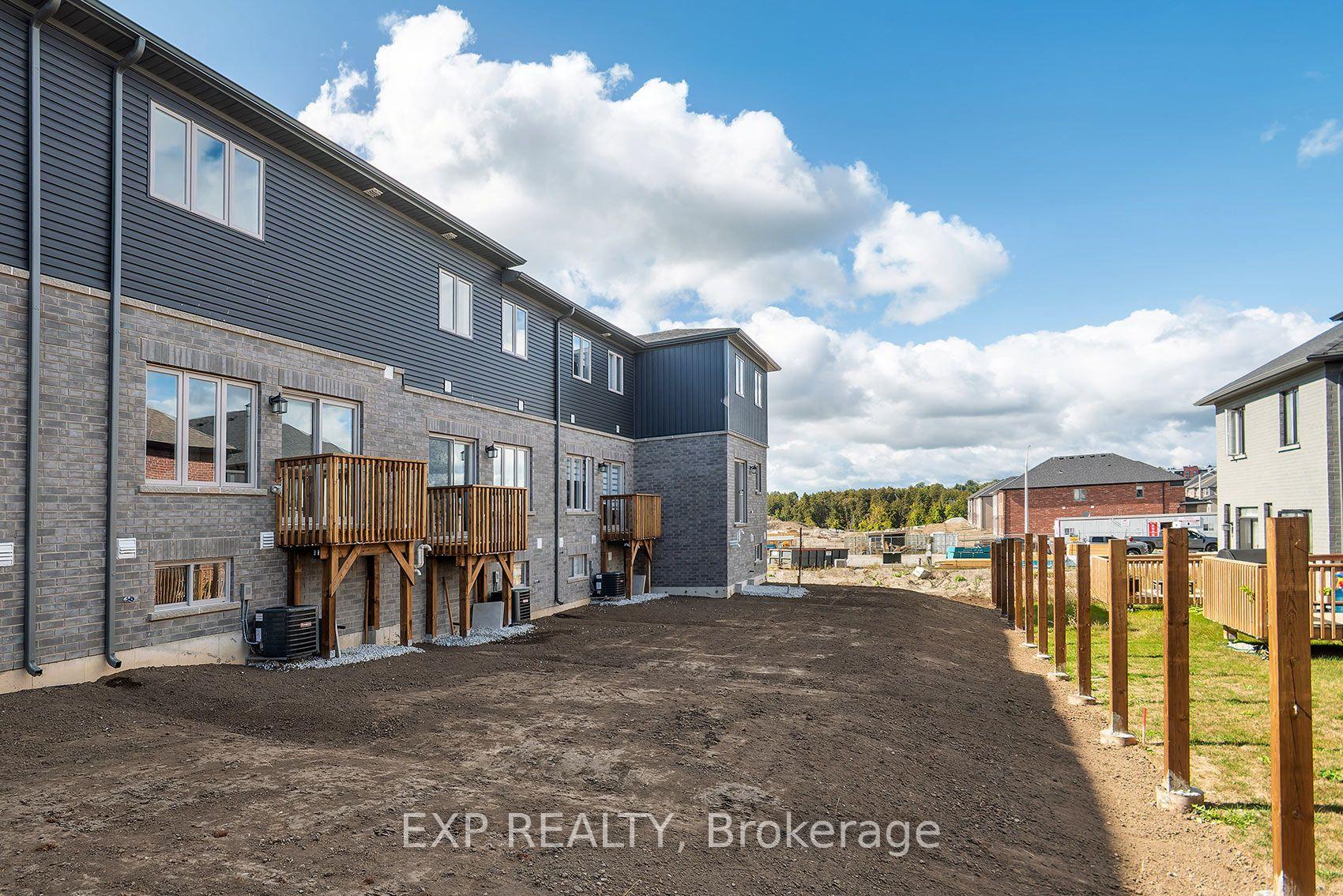 Photo 25 of 10 McAush Street, Barrie, Rural Barrie Southeast — HOMEH