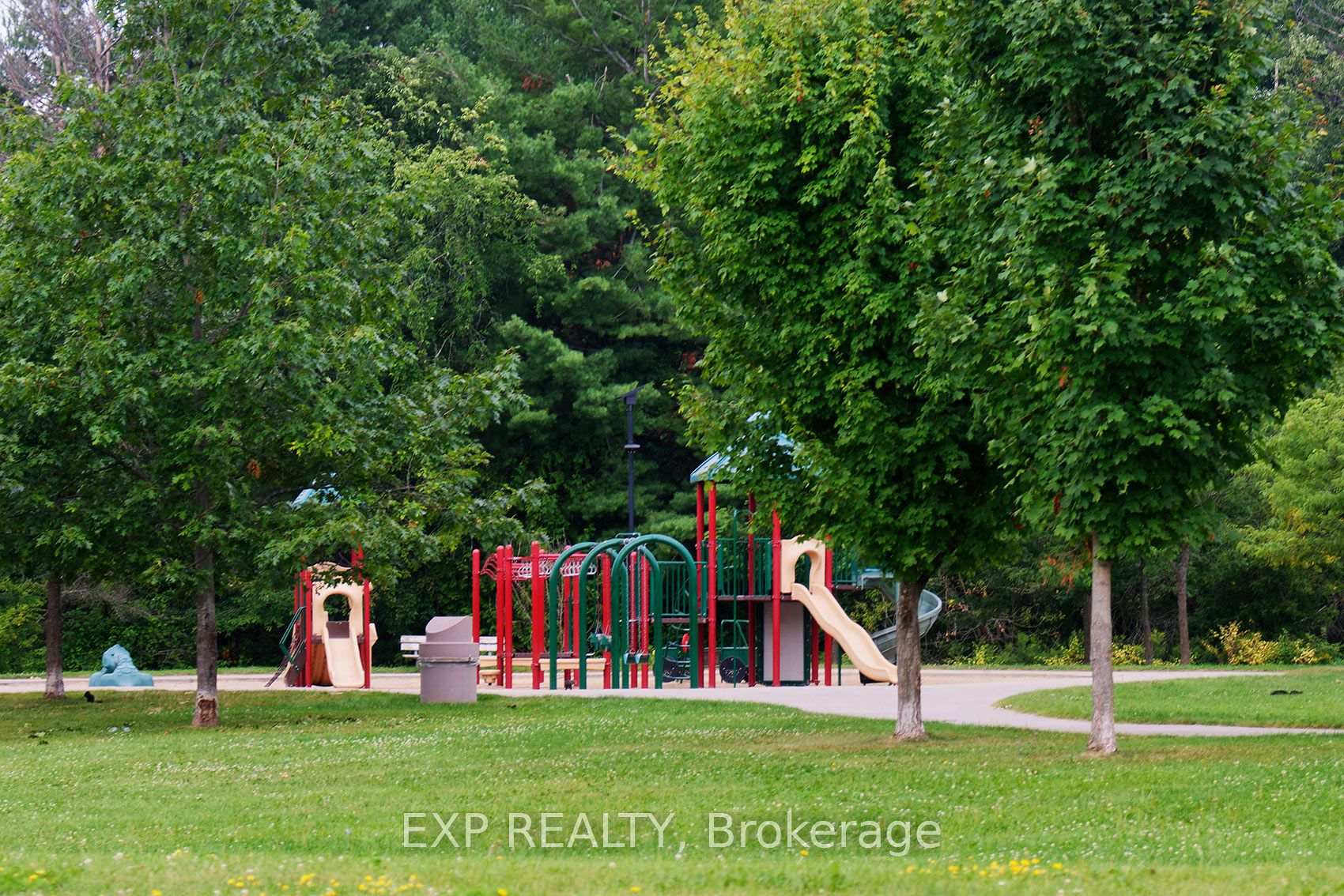 Photo 38 of 10 McAush Street, Barrie, Rural Barrie Southeast — HOMEH