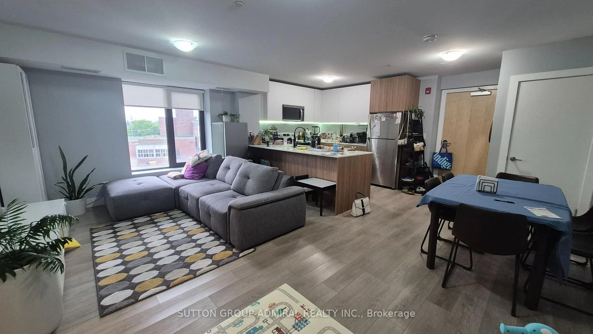 Photo 1 of Unit 302, 293 Viewmount Avenue, North York, Yorkdale-Glen Park — HOMEH