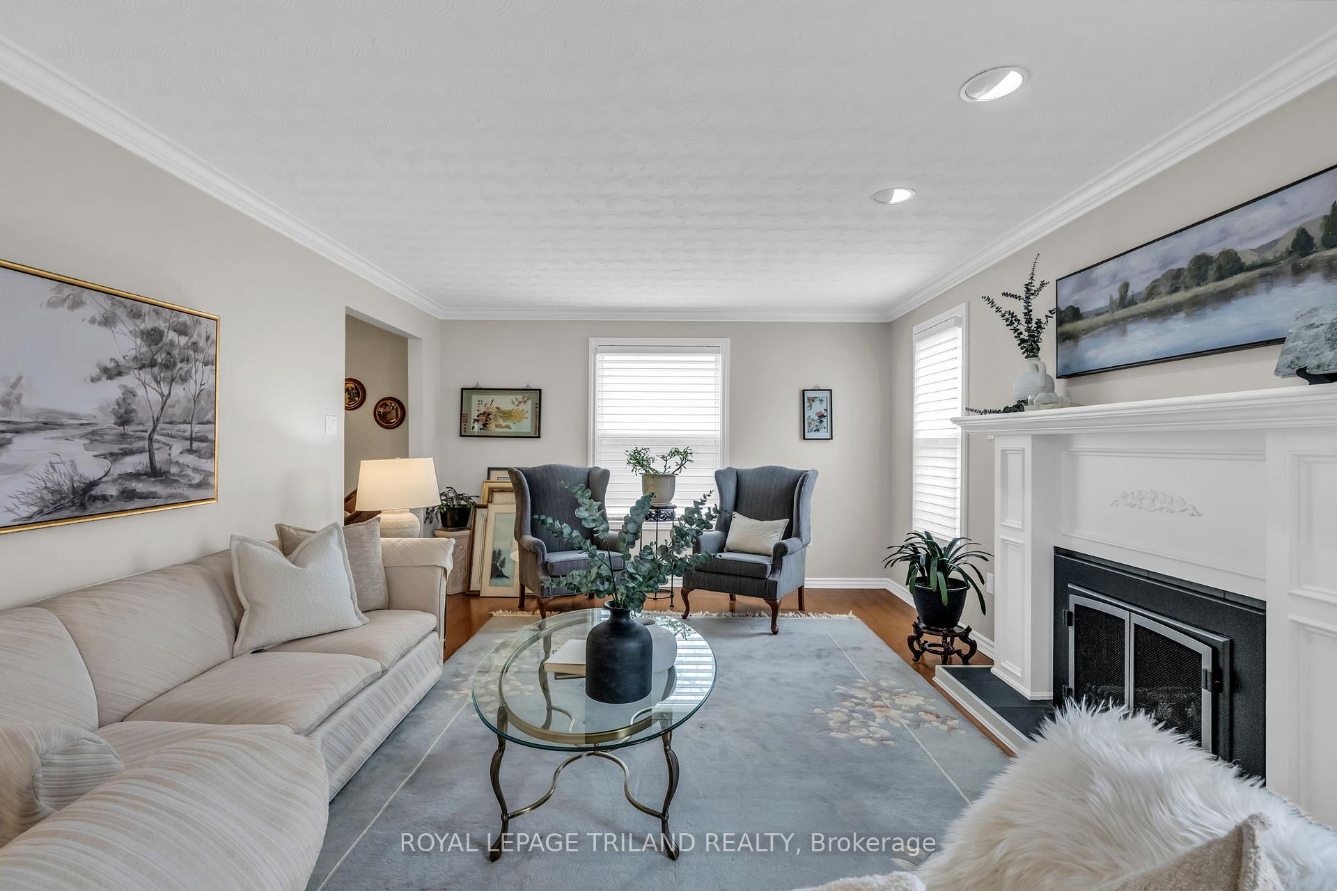 Photo 9 of 26 Northcrest Drive, London, North B — HOMEH
