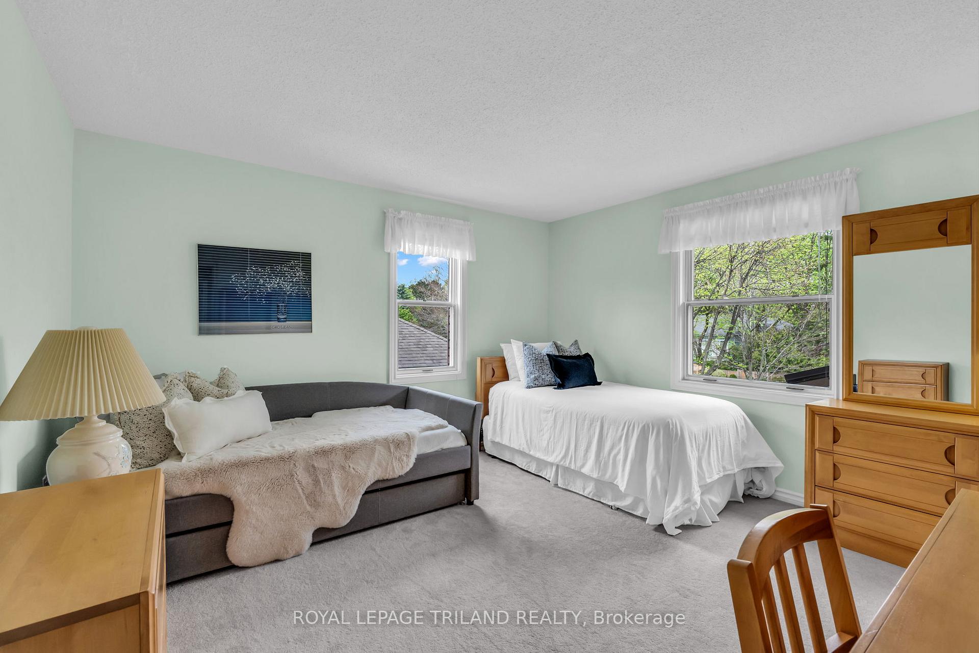 Photo 23 of 26 Northcrest Drive, London, North B — HOMEH