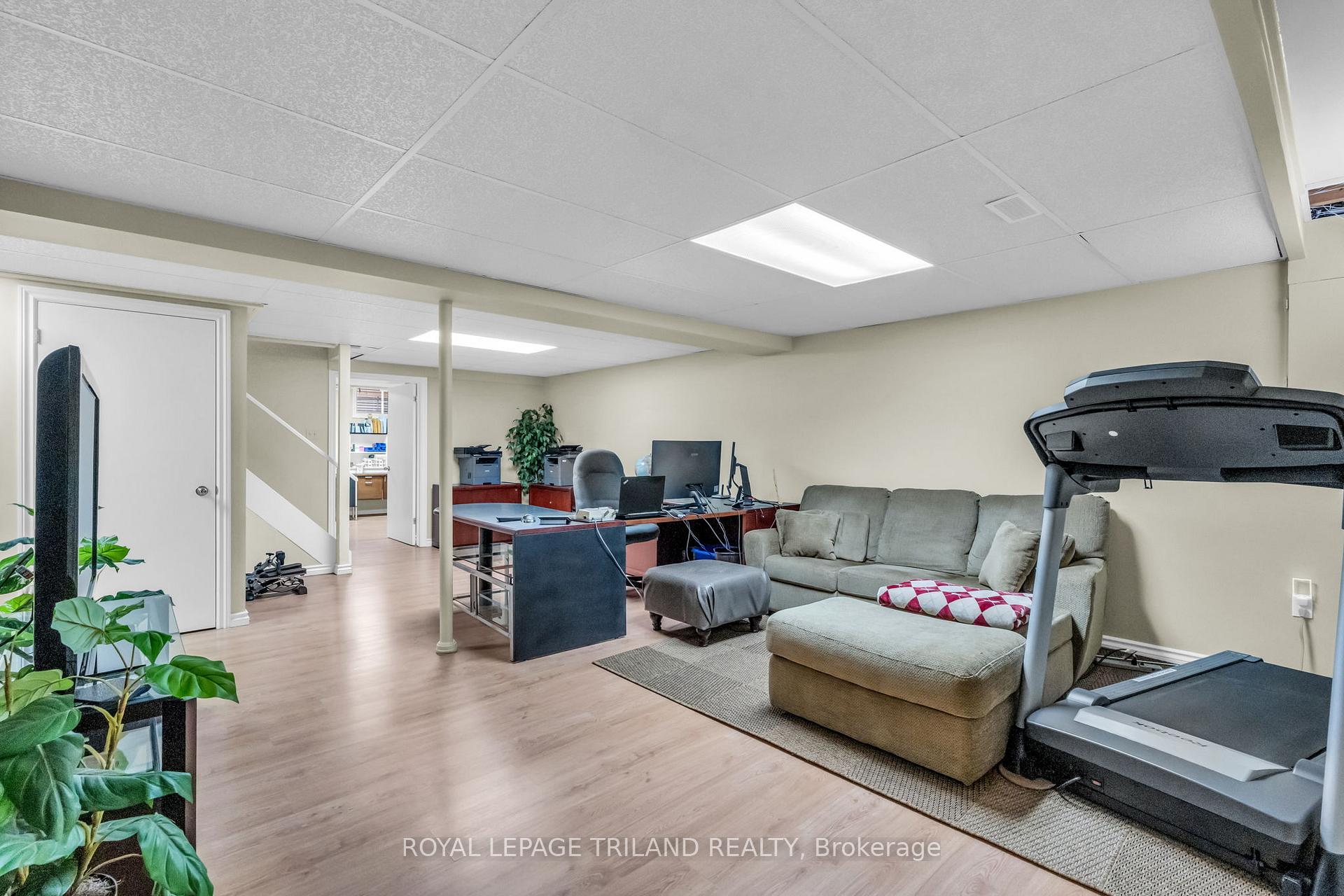 Photo 27 of 26 Northcrest Drive, London, North B — HOMEH
