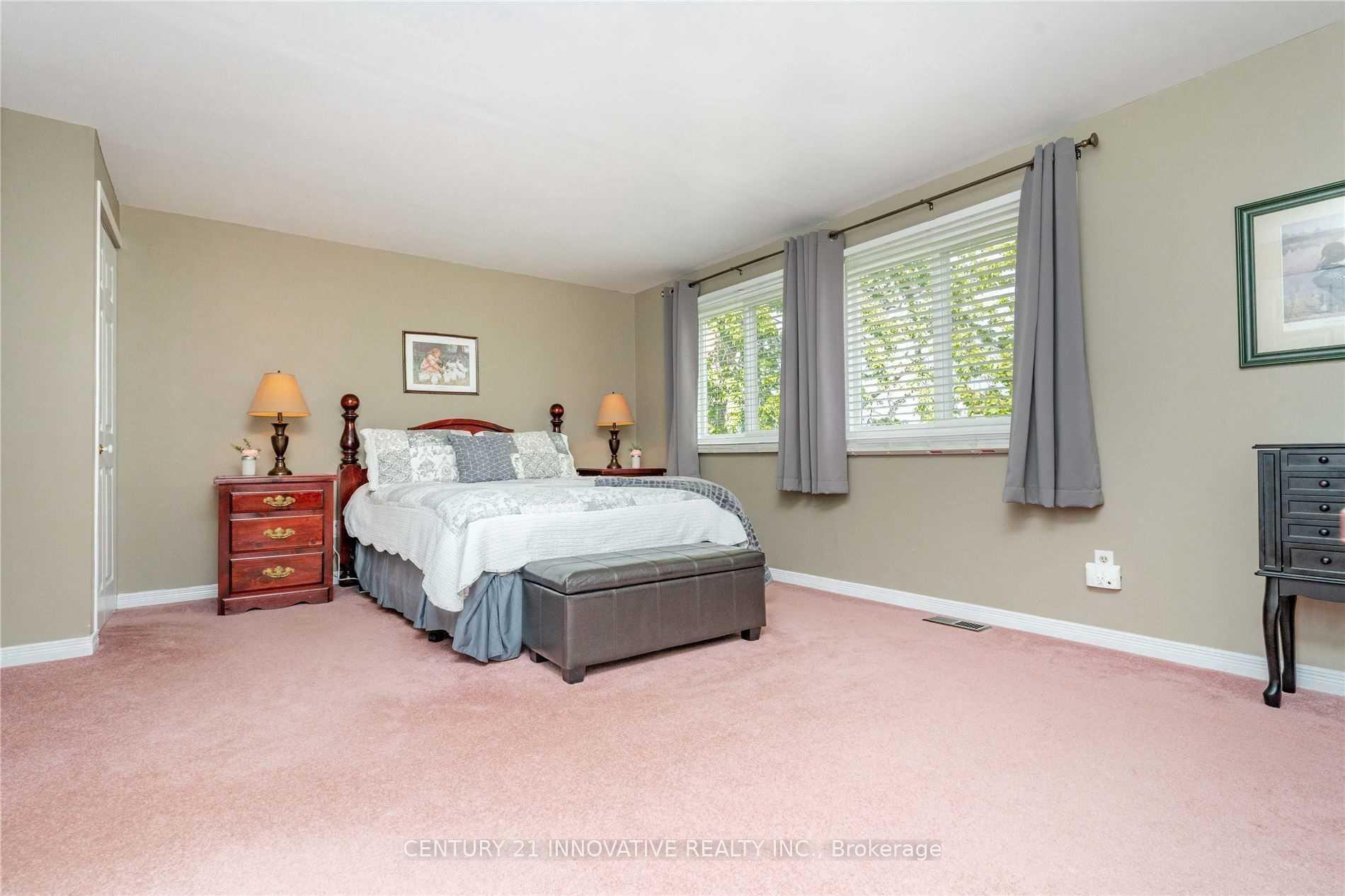 Photo 13 of 25 Gladstone Square, Brampton, Northgate — HOMEH
