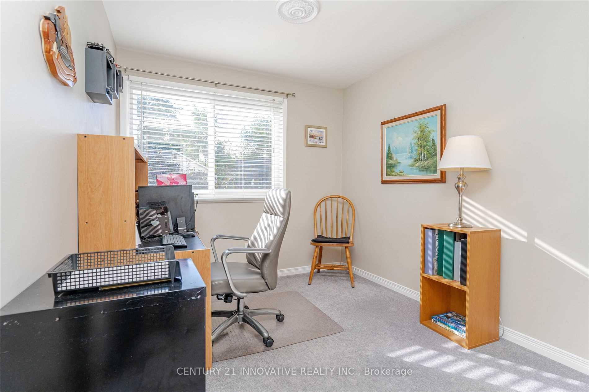 Photo 18 of 25 Gladstone Square, Brampton, Northgate — HOMEH