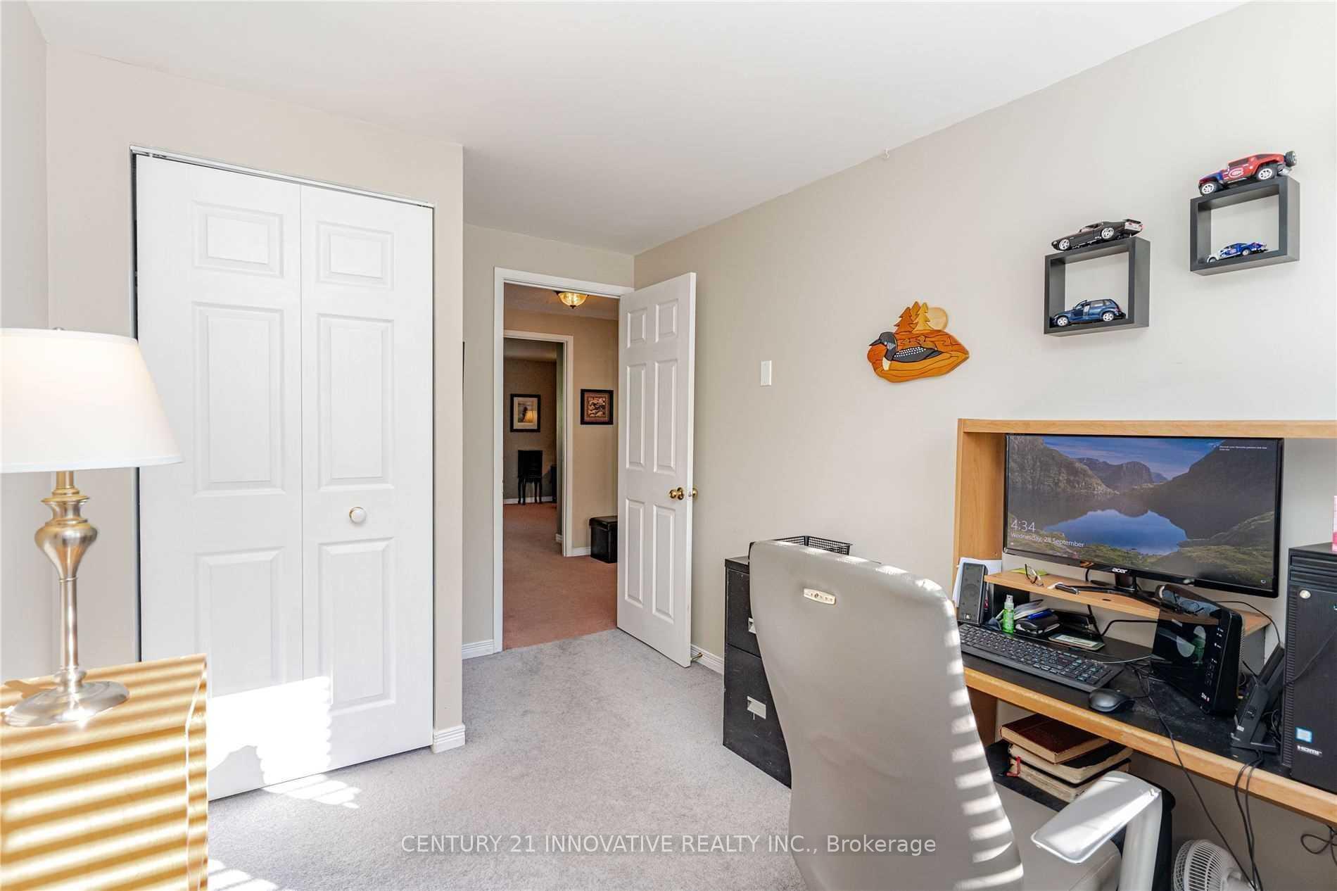 Photo 19 of 25 Gladstone Square, Brampton, Northgate — HOMEH