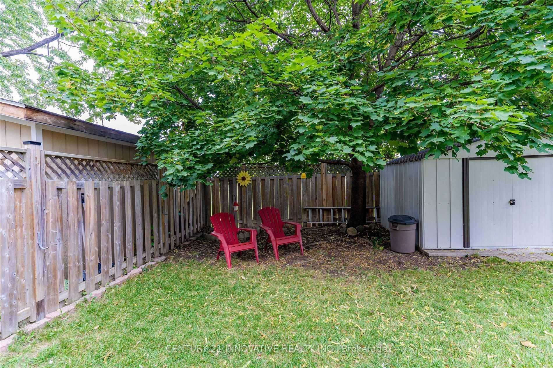 Photo 26 of 25 Gladstone Square, Brampton, Northgate — HOMEH