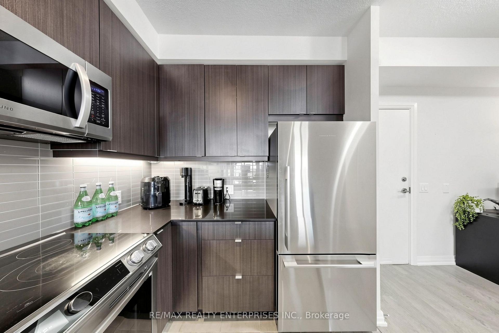 Photo 6 of Unit 712, 50 Thomas Riley Road, Etobicoke, Islington-City Centre West — HOMEH