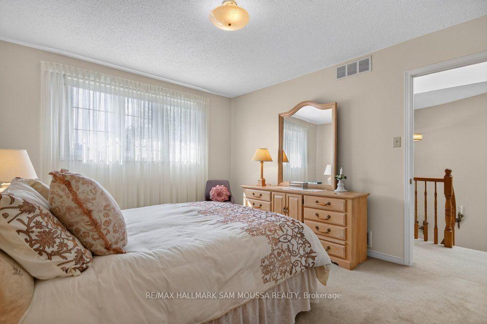 Photo 30 of 1104 Grenon Avenue, Ottawa, Fairfield Heights — HOMEH