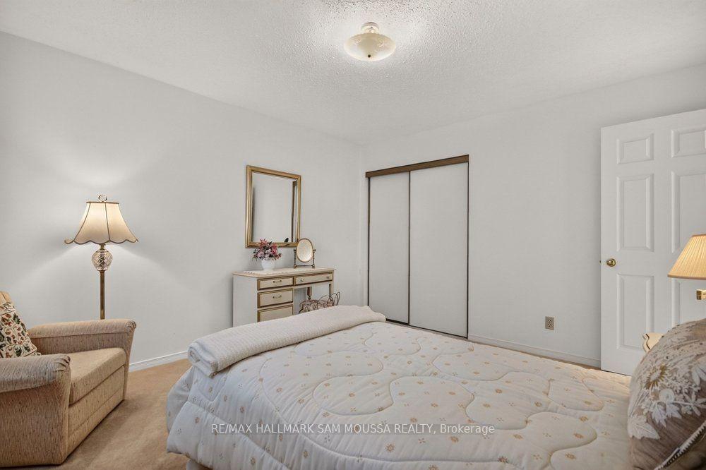 Photo 32 of 1104 Grenon Avenue, Ottawa, Fairfield Heights — HOMEH
