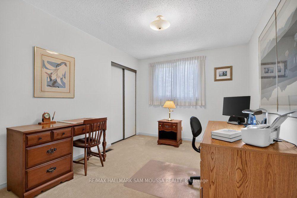 Photo 33 of 1104 Grenon Avenue, Ottawa, Fairfield Heights — HOMEH