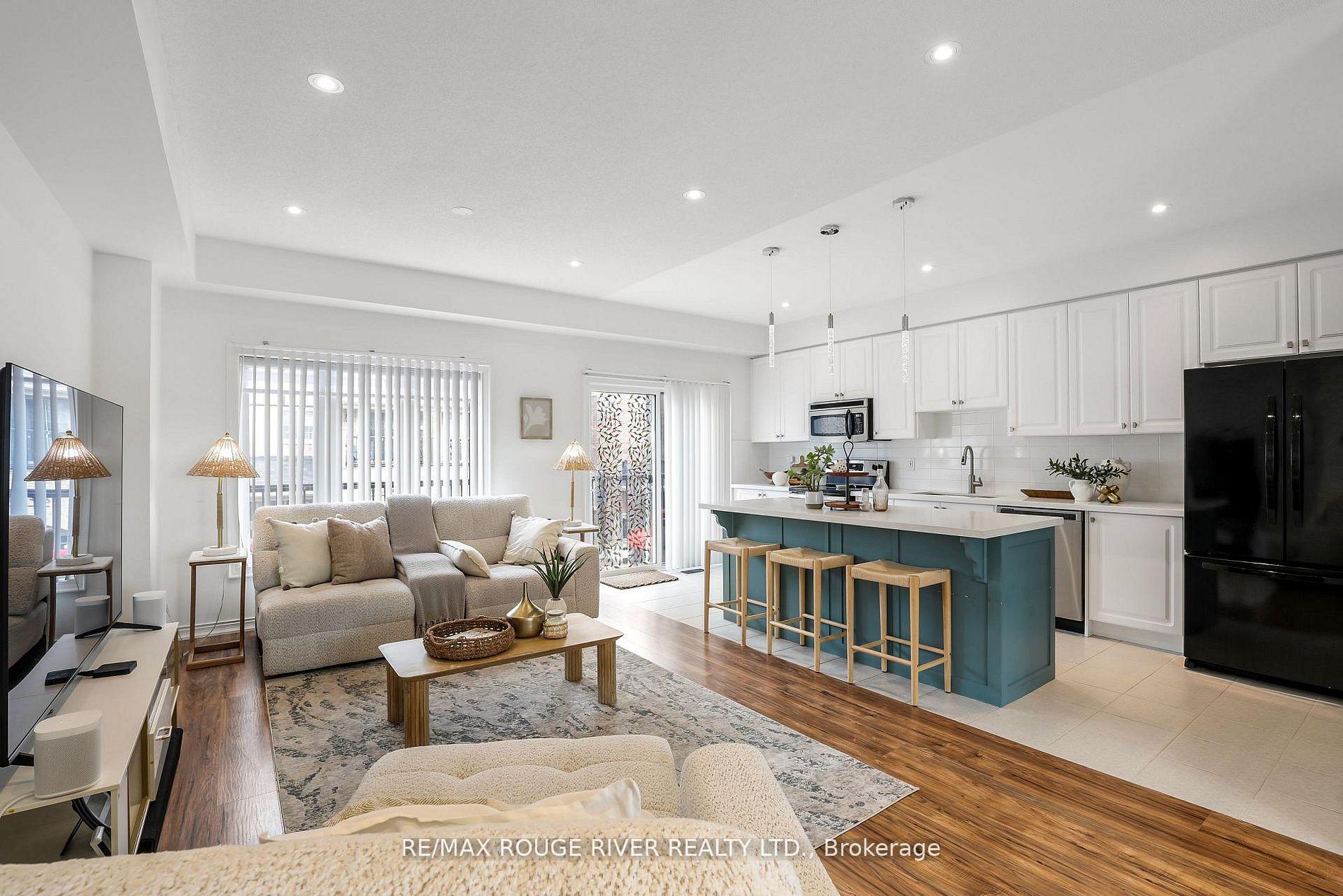 Photo 9 of 17 Devineridge Avenue, Ajax, Central East — HOMEH