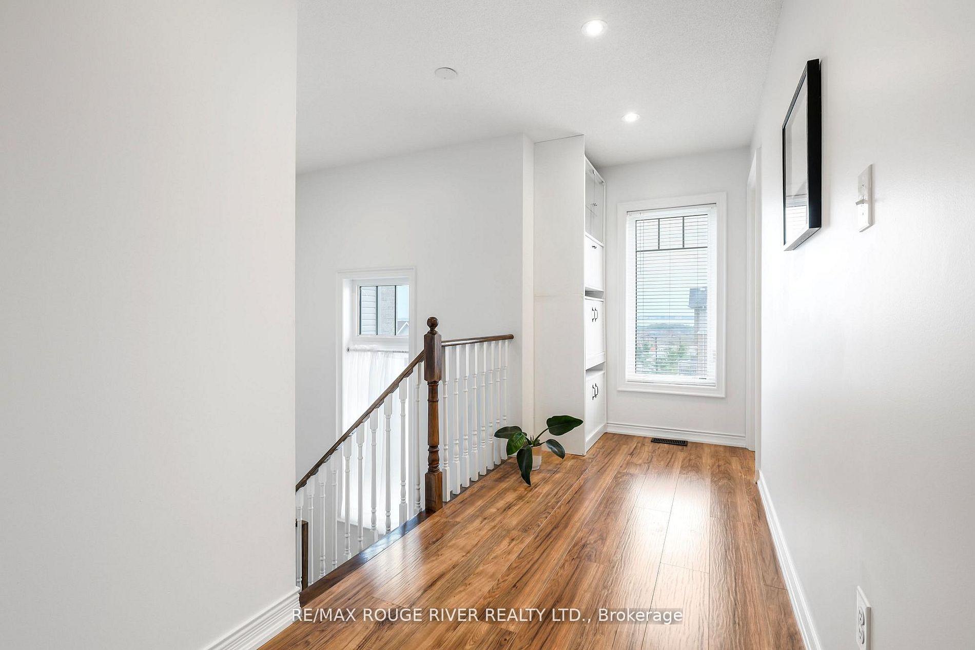 Photo 25 of 17 Devineridge Avenue, Ajax, Central East — HOMEH