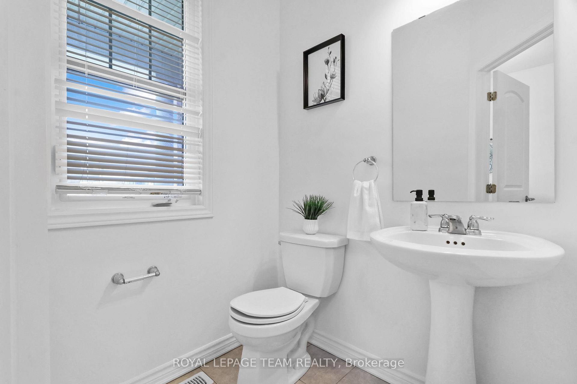 Photo 3 of 4852 Abbott Street E, Ottawa, Kanata - Emerald Meadows/Trailwest — HOMEH