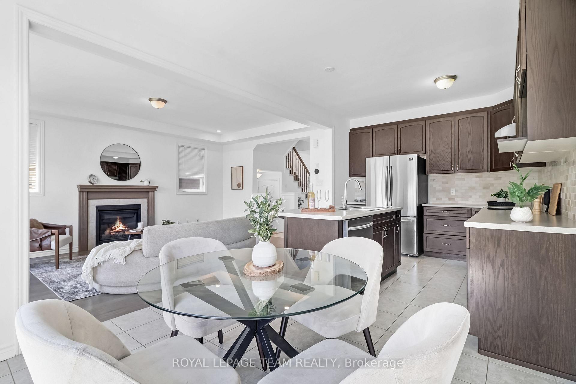 Photo 12 of 4852 Abbott Street E, Ottawa, Kanata - Emerald Meadows/Trailwest — HOMEH